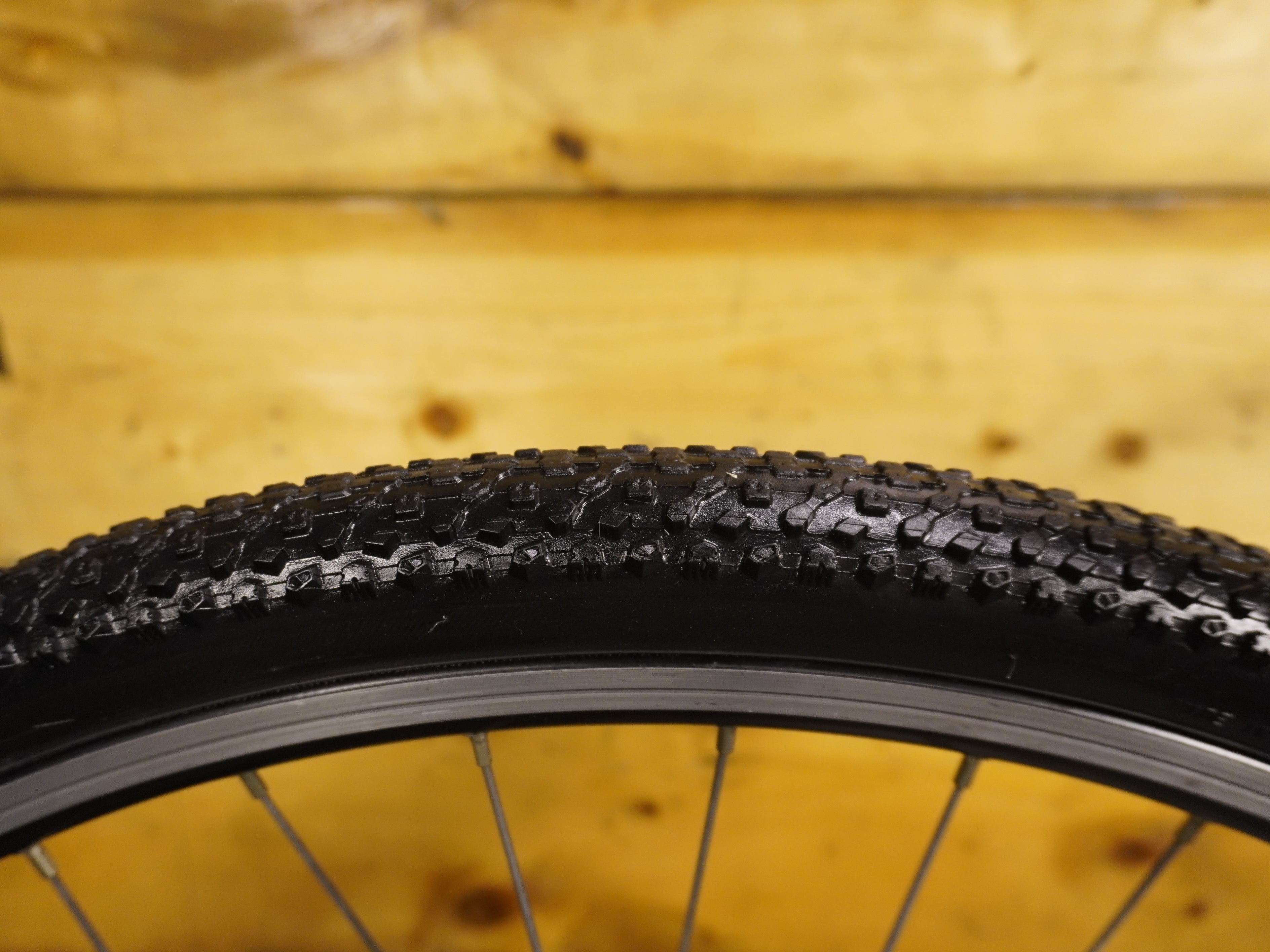 RENT B'twin Riverside 120 Hybrid Bike