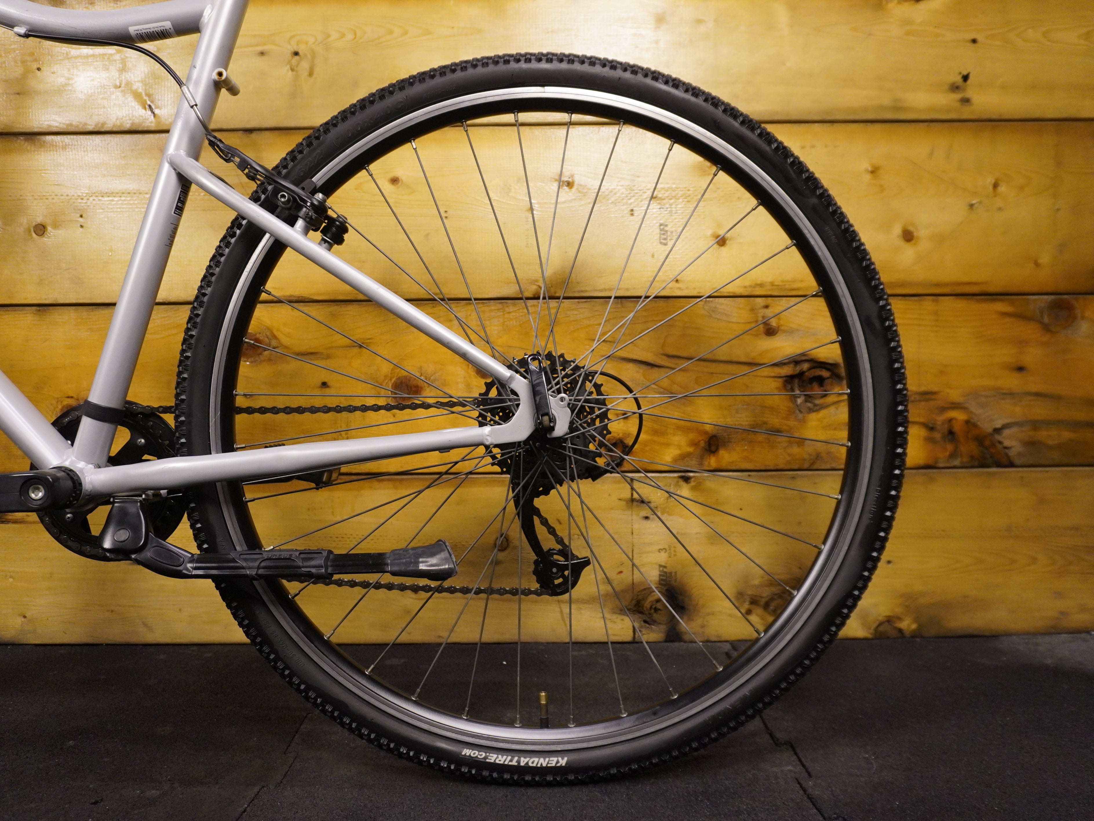 RENT B'twin Riverside 120 Hybrid Bike