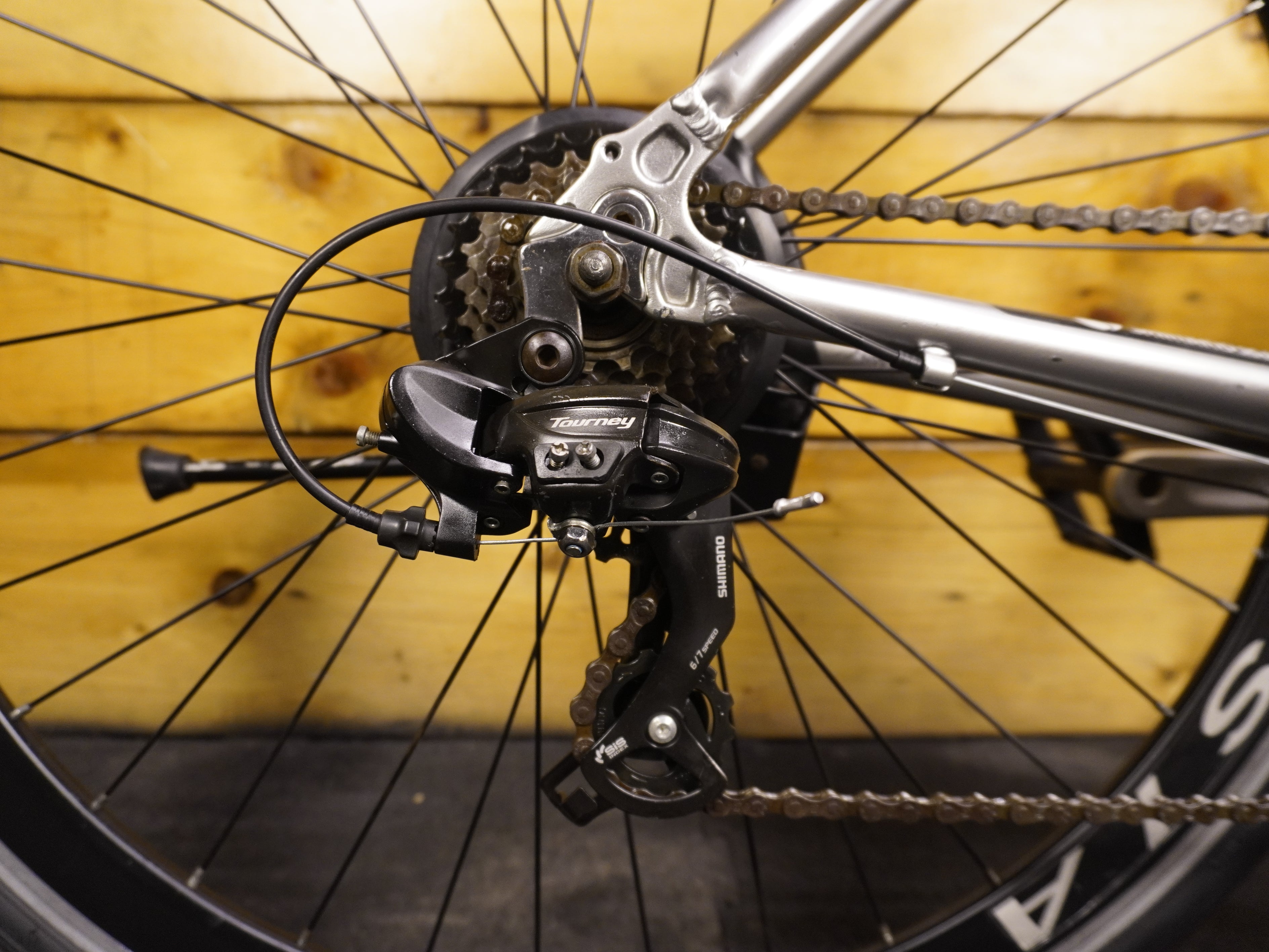 RENT Corsia Hybrid Bike