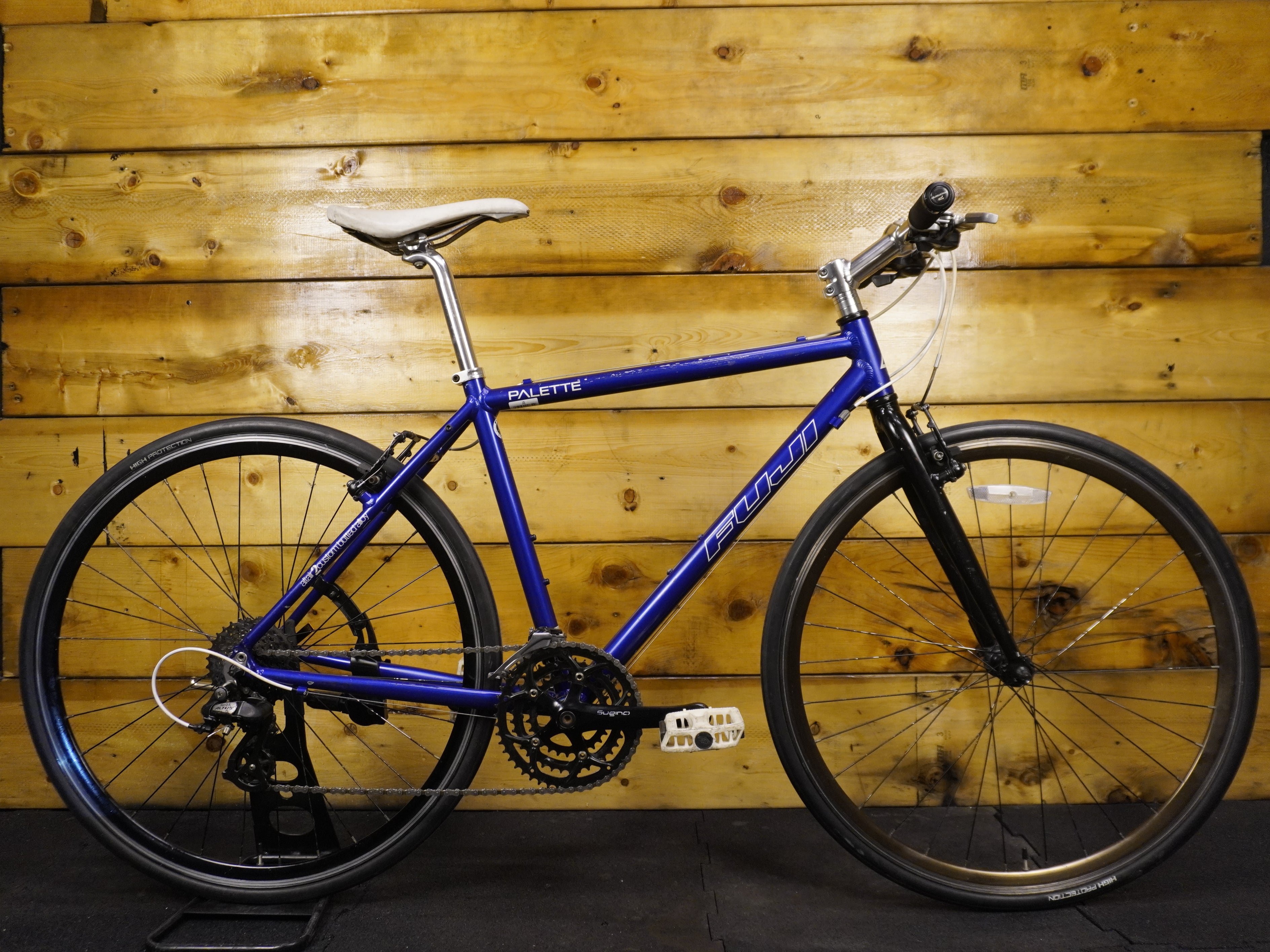 RENT Fuji Palette Hybrid Bike