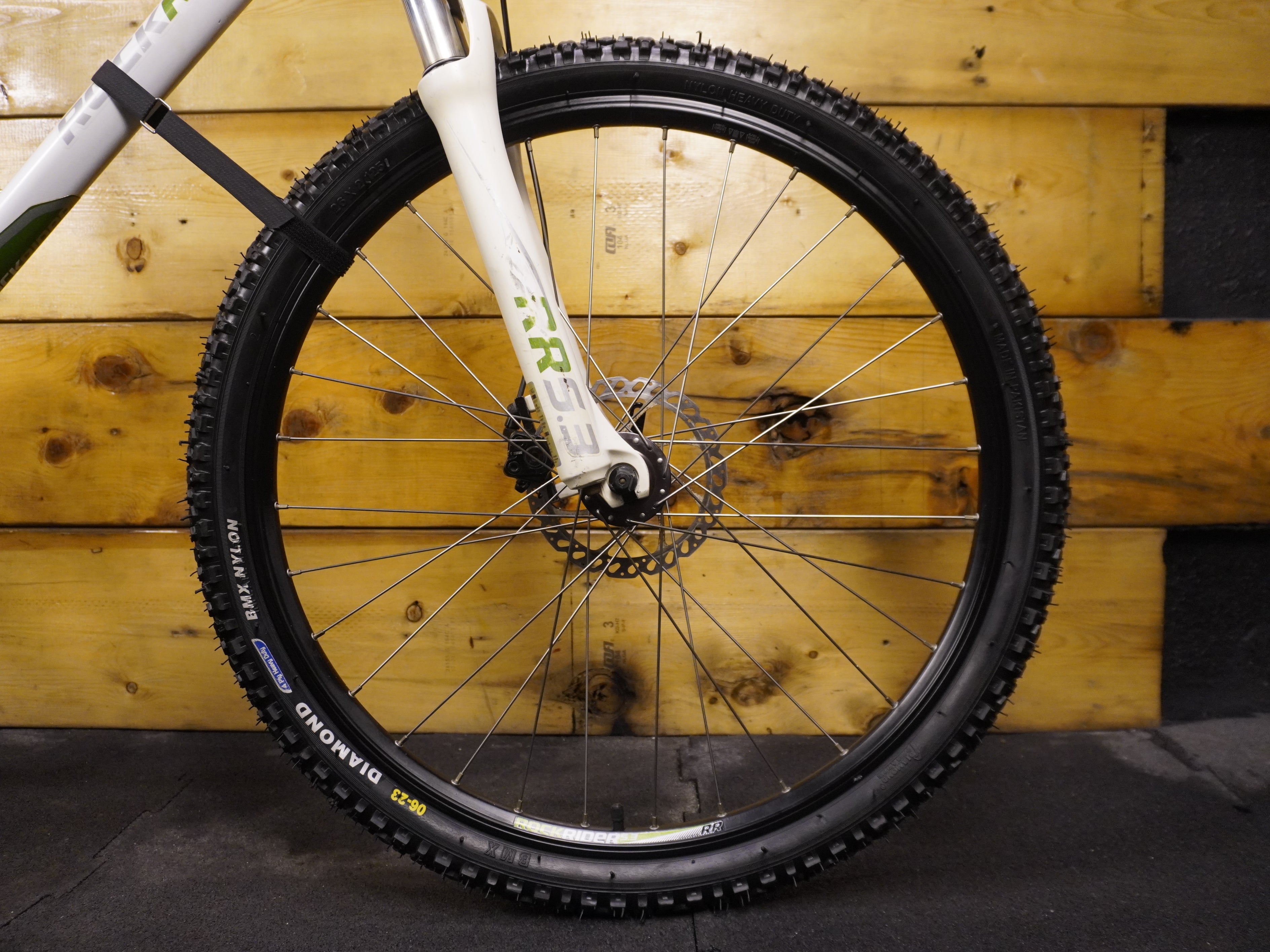 B'twin Rockrider RR 5.3 Mountain Bike