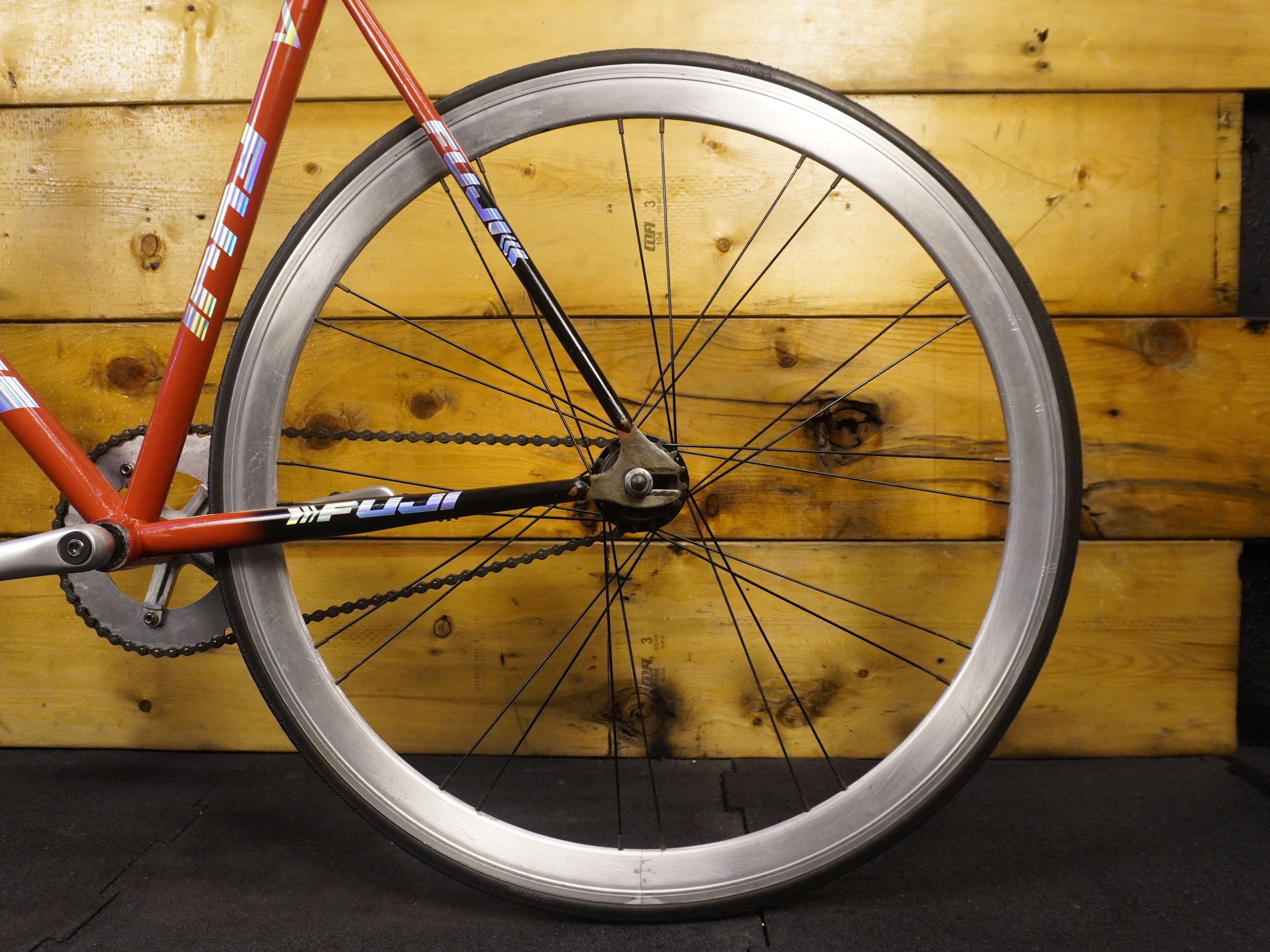 RENT Fuji Feather Hybrid Bike