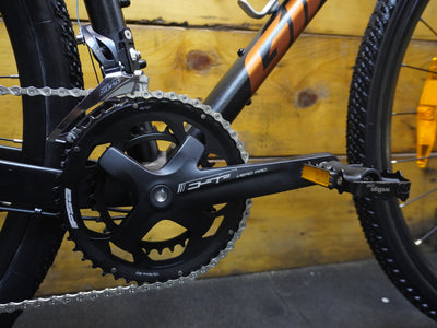 Giant Revolt 2 Gravel Bike