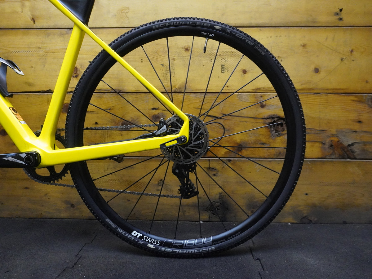 RENT Canyon Inflite CF SL Gravel Bike