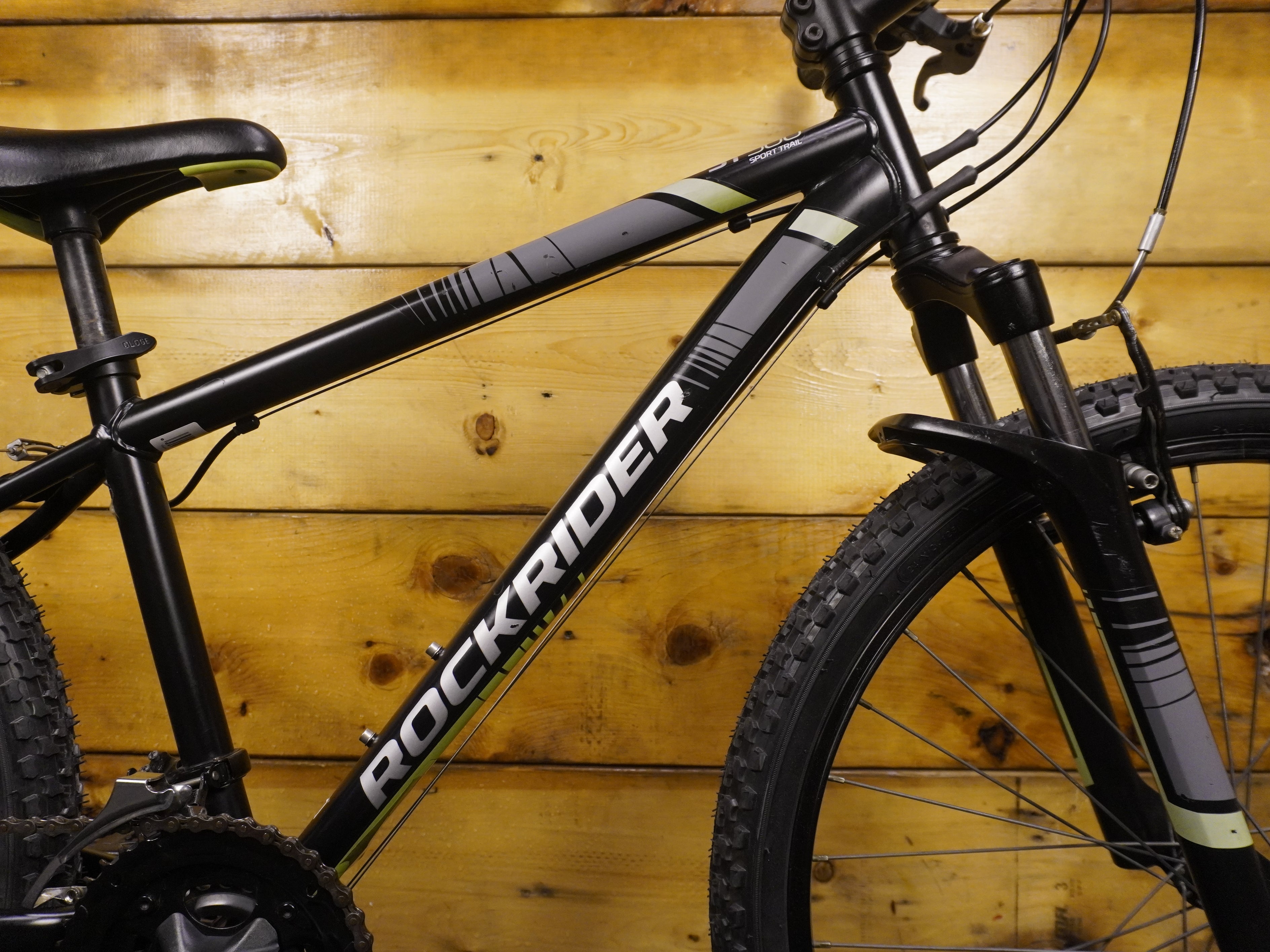 B'twin Rockrider ST-500 Kids Bike