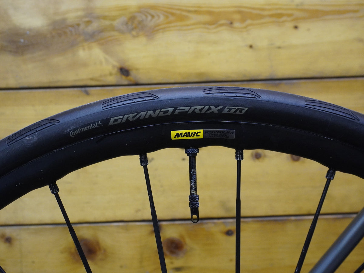 Scott Addict SE Road Bike