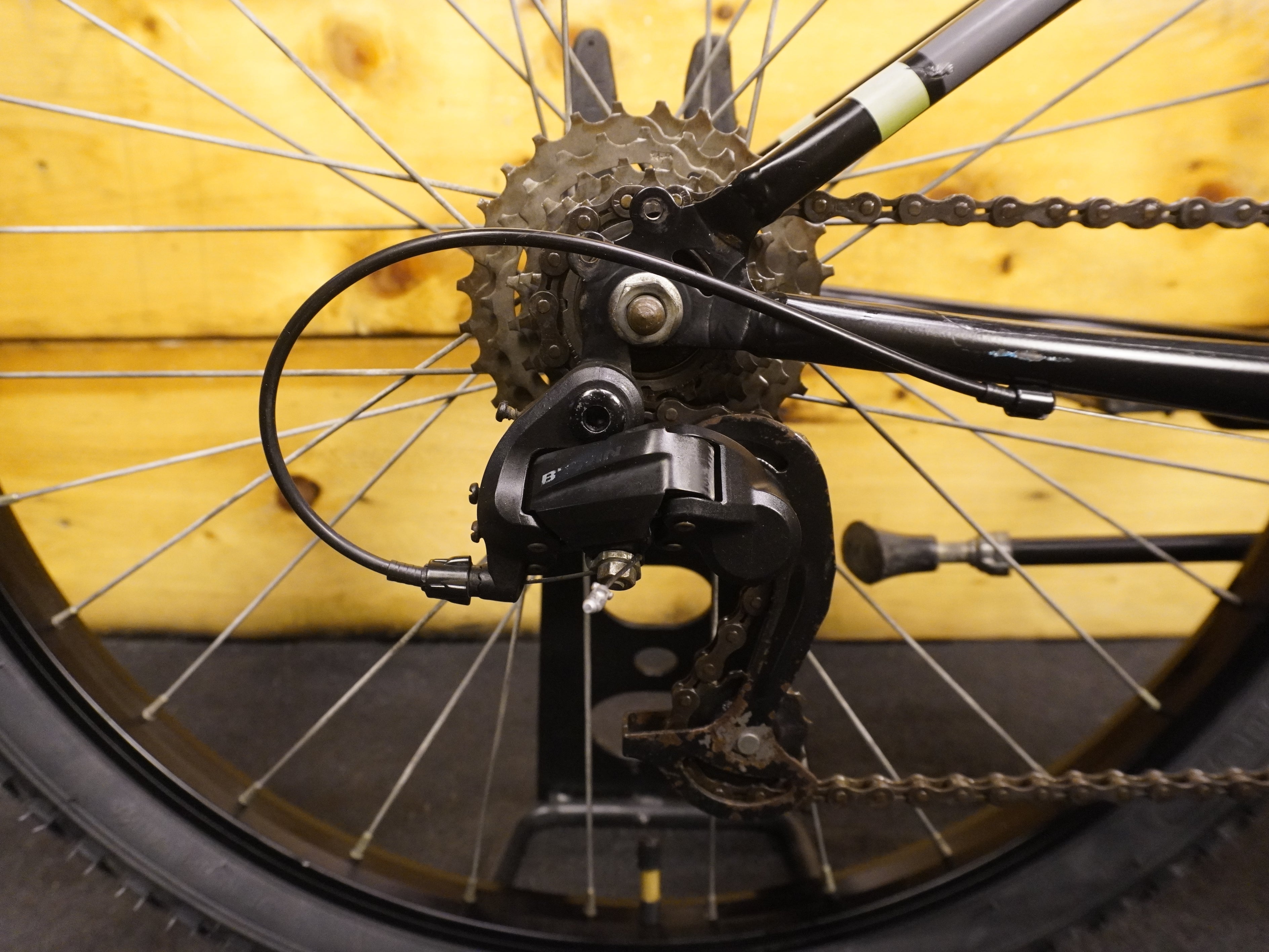 B'twin Rockrider ST-500 Kids Bike