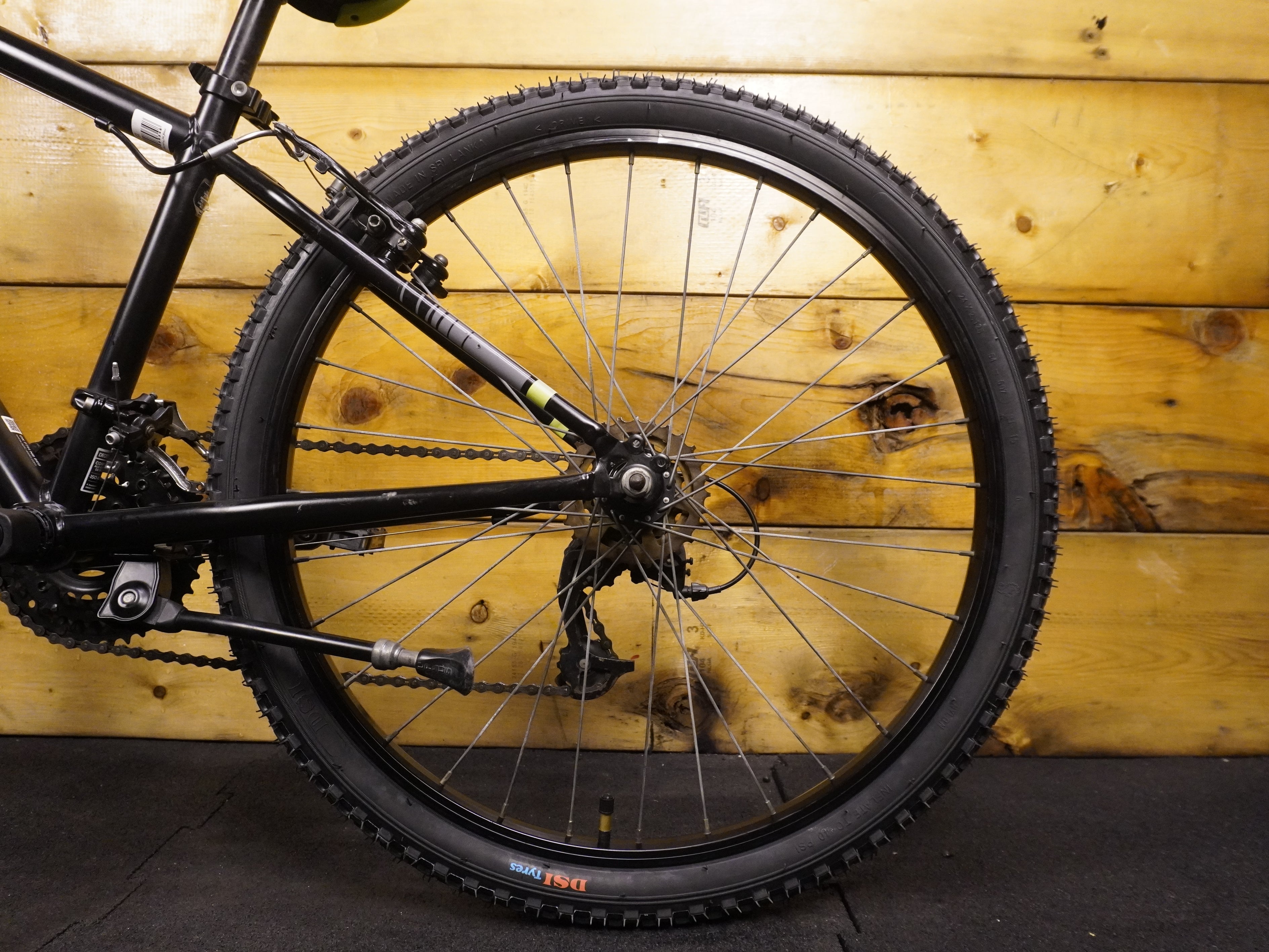 B'twin Rockrider ST-500 Kids Bike