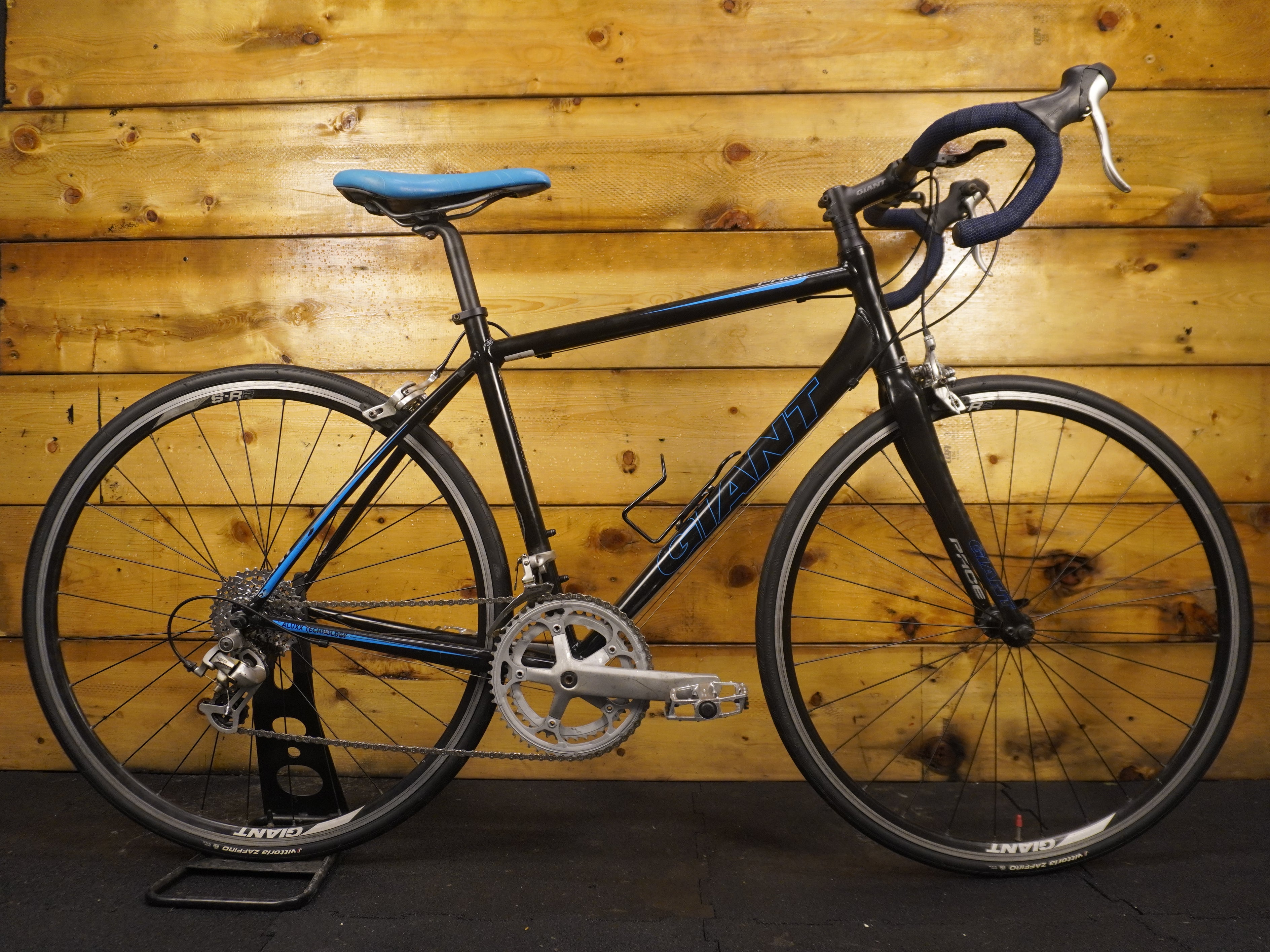 Giant Pace Road Bike