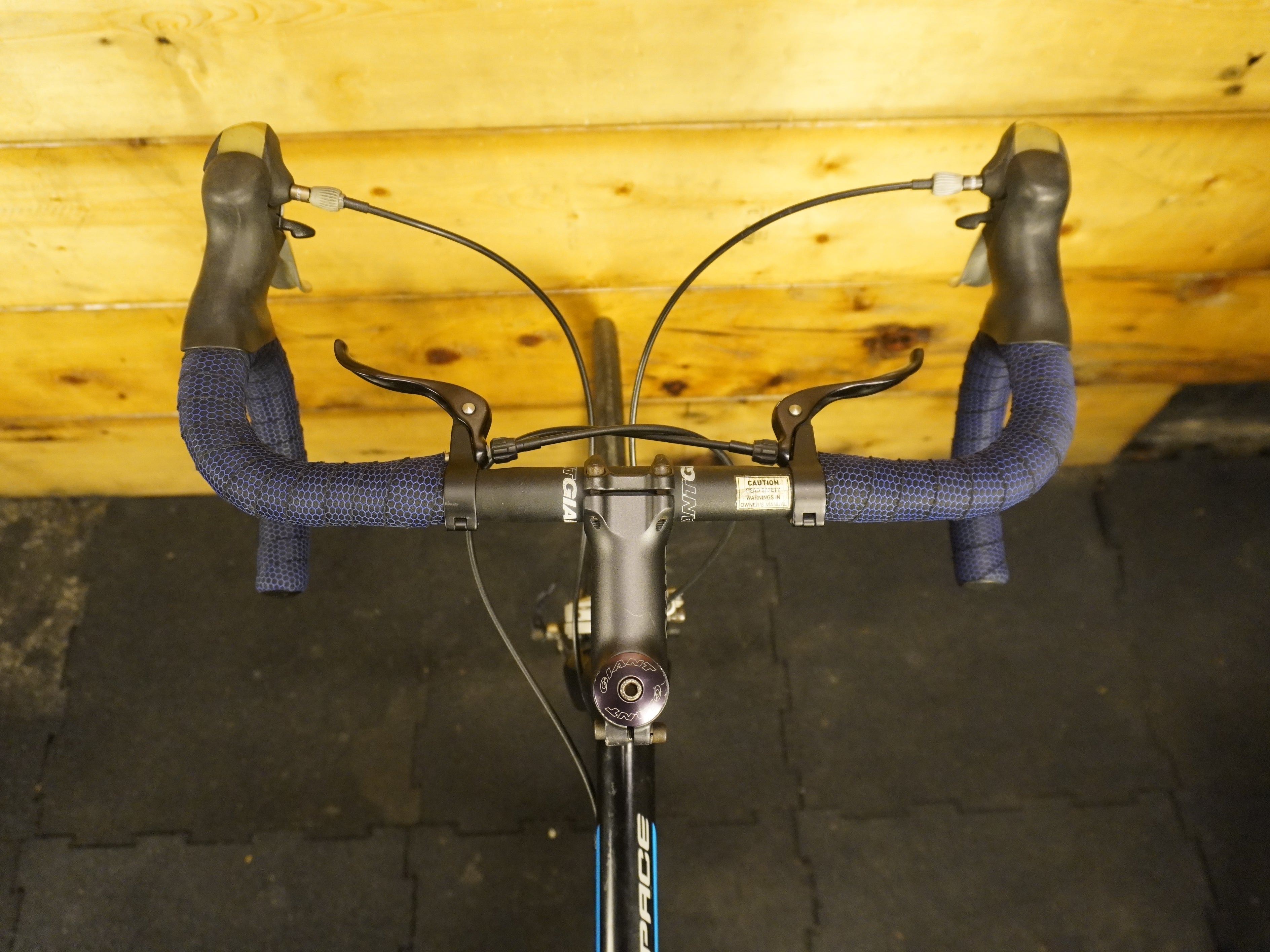 RENT Giant Pace Road Bike