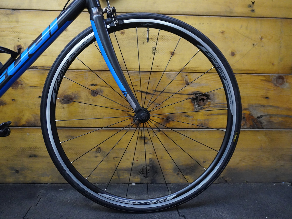 RENT Fuji Sportif Two.3 Road Bike