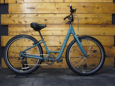 Specialized Roll Hybrid Bike