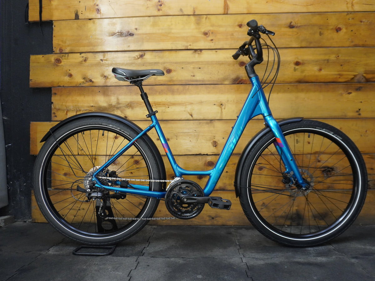 Specialized Roll Hybrid Bike
