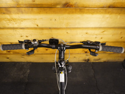 Schwinn Searcher Hybrid Bike