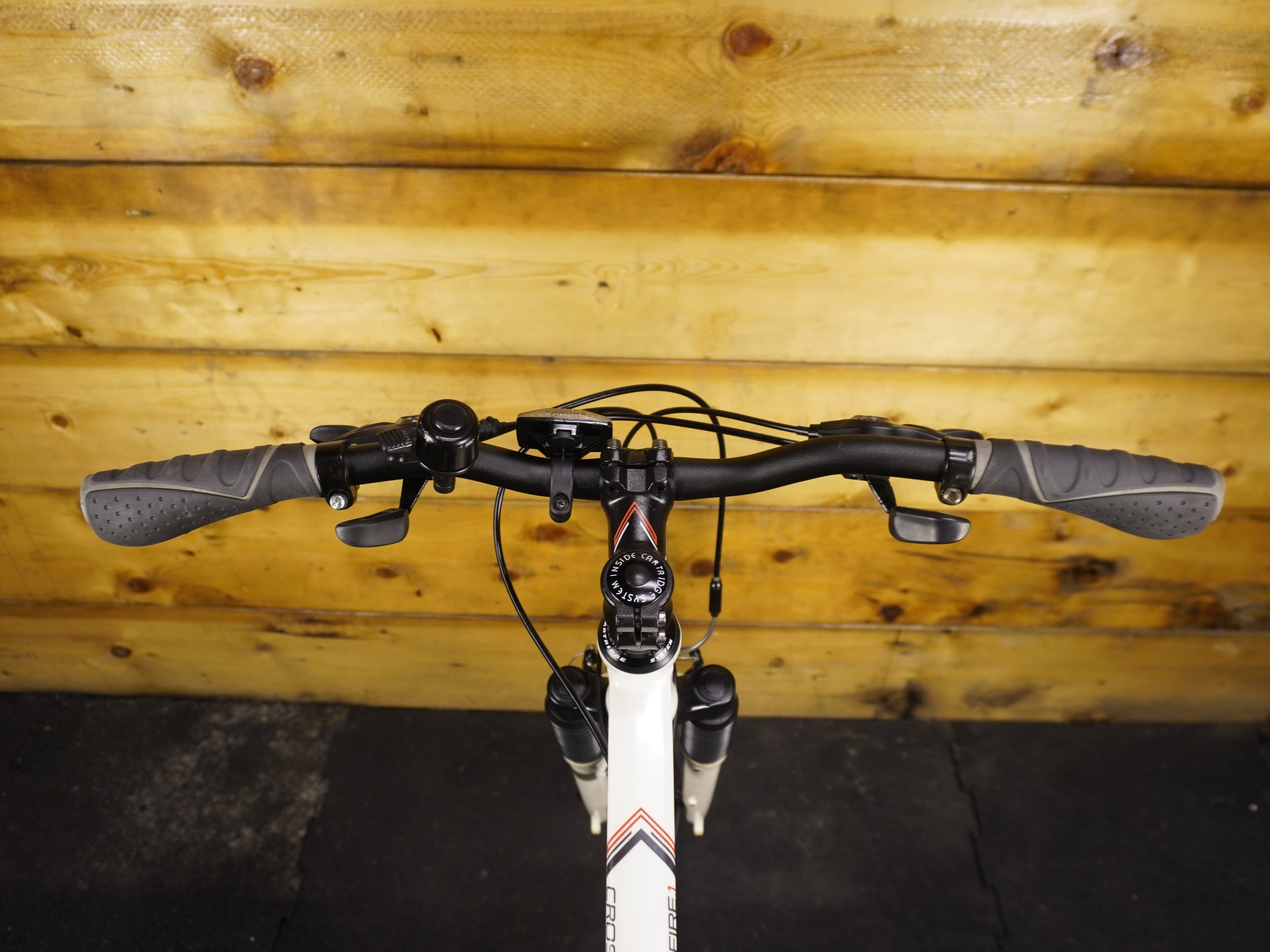 RENT Carrera Crossfire.1 Hybrid Bike