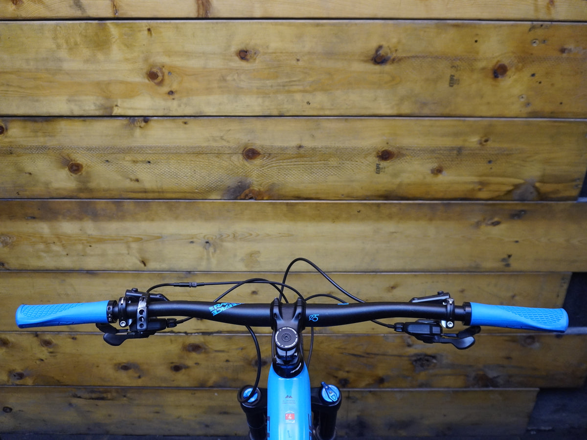 RENT Cube Stereo Race Mountain Bike