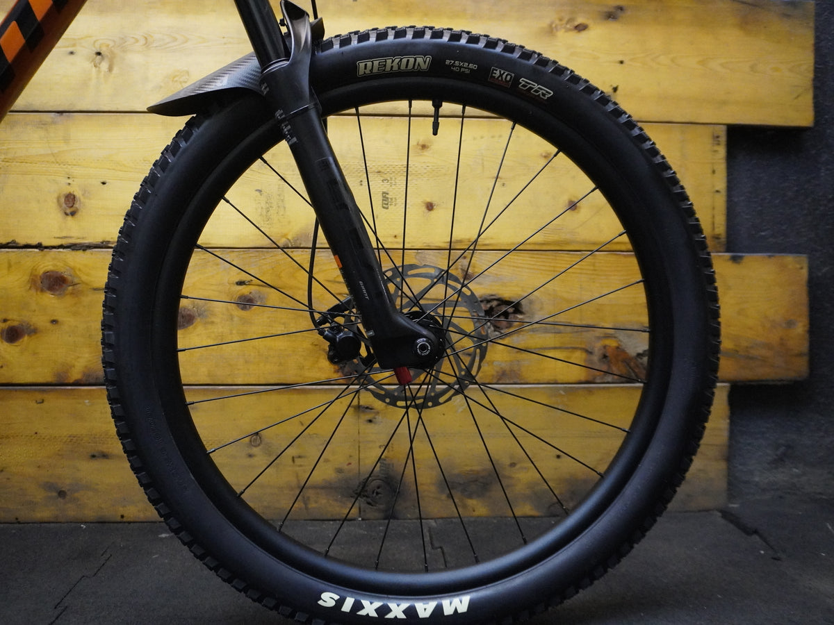 RENT Giant Stance Mountain Bike