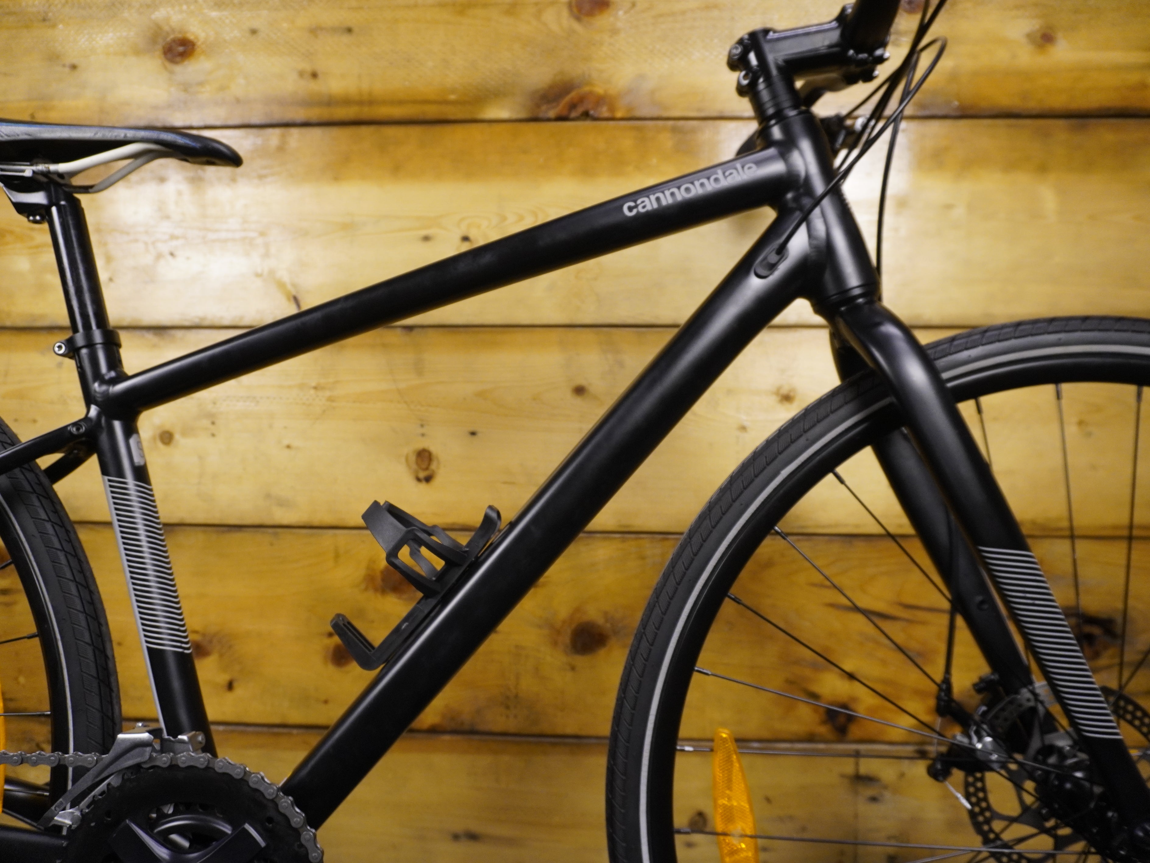 RENT Cannondale Quick 5 Hybrid Bike