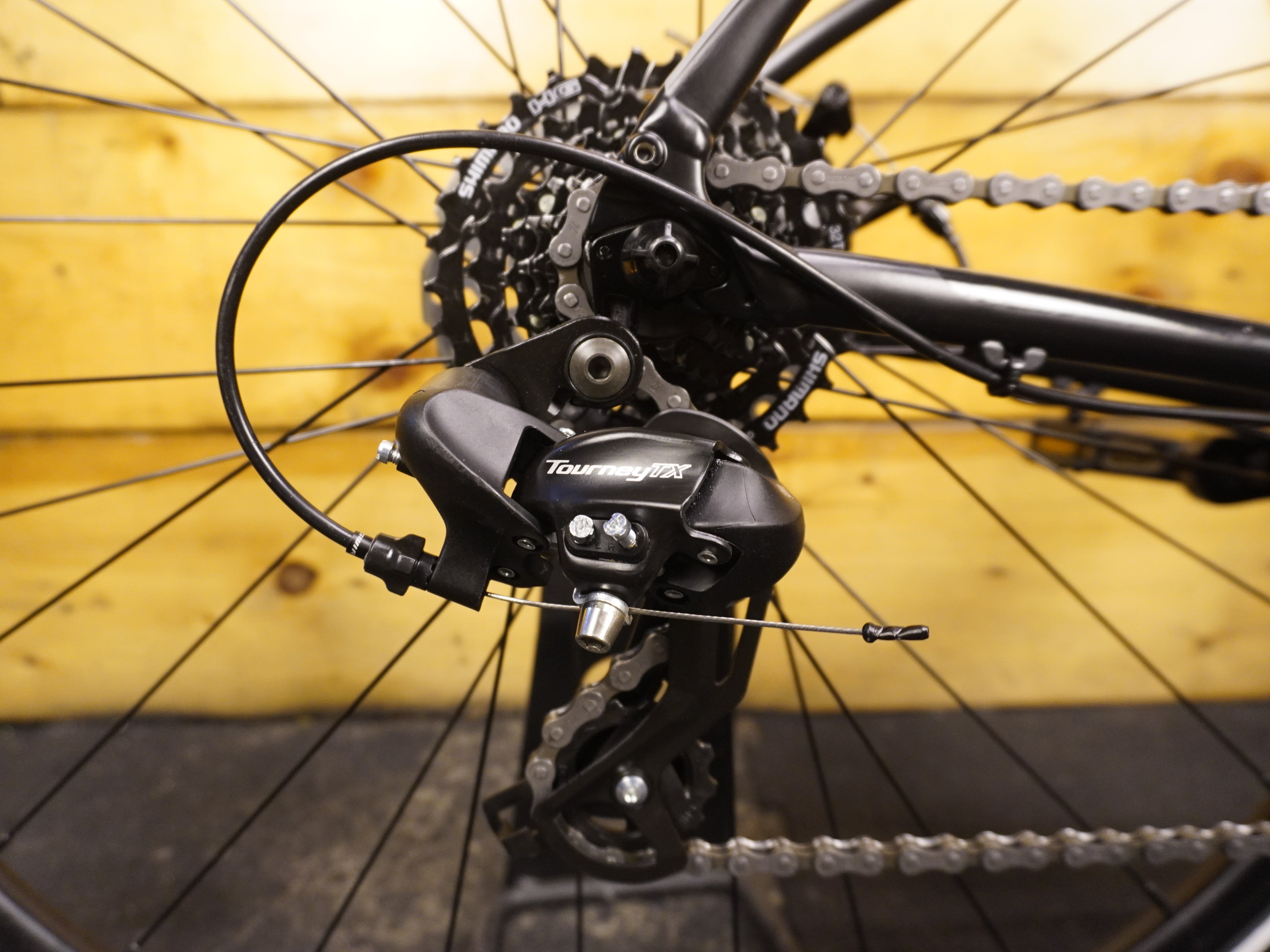 RENT Cannondale Quick 5 Hybrid Bike