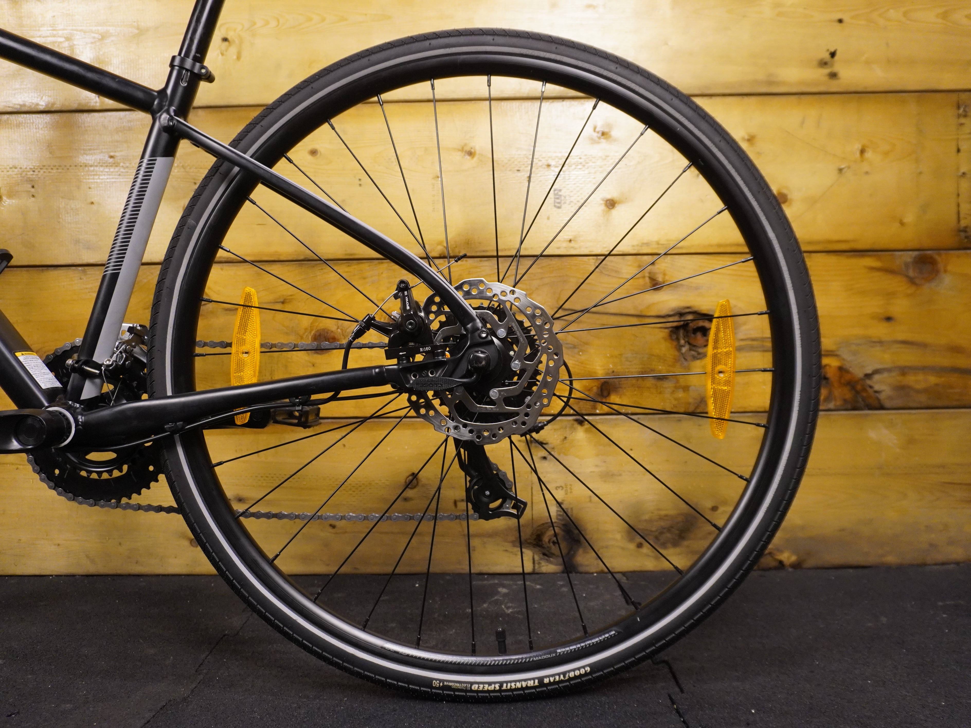 RENT Cannondale Quick 5 Hybrid Bike