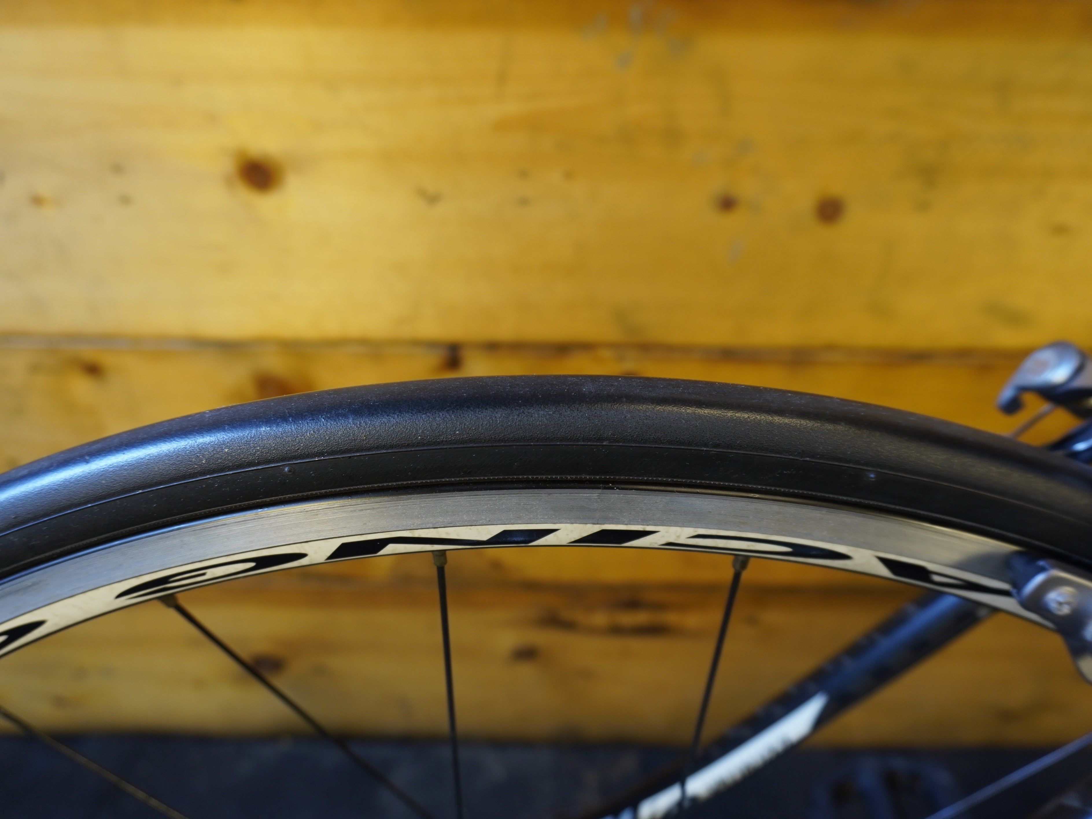 RENT Specialized Tarmac Elite Mid-Compact Road Bike