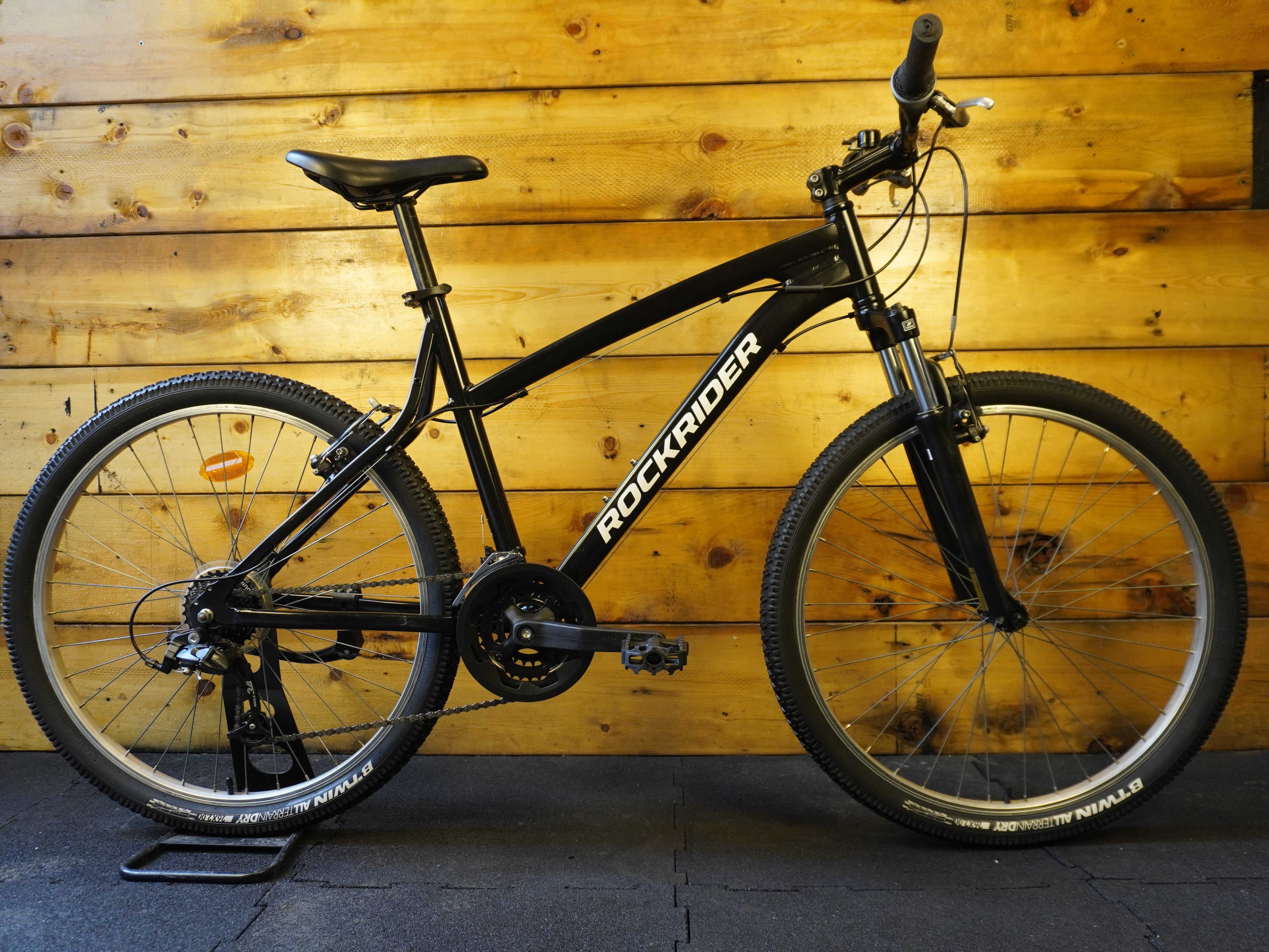 RENT B'Twin Rockrider ST-50 Sport Trail Mountain Bike