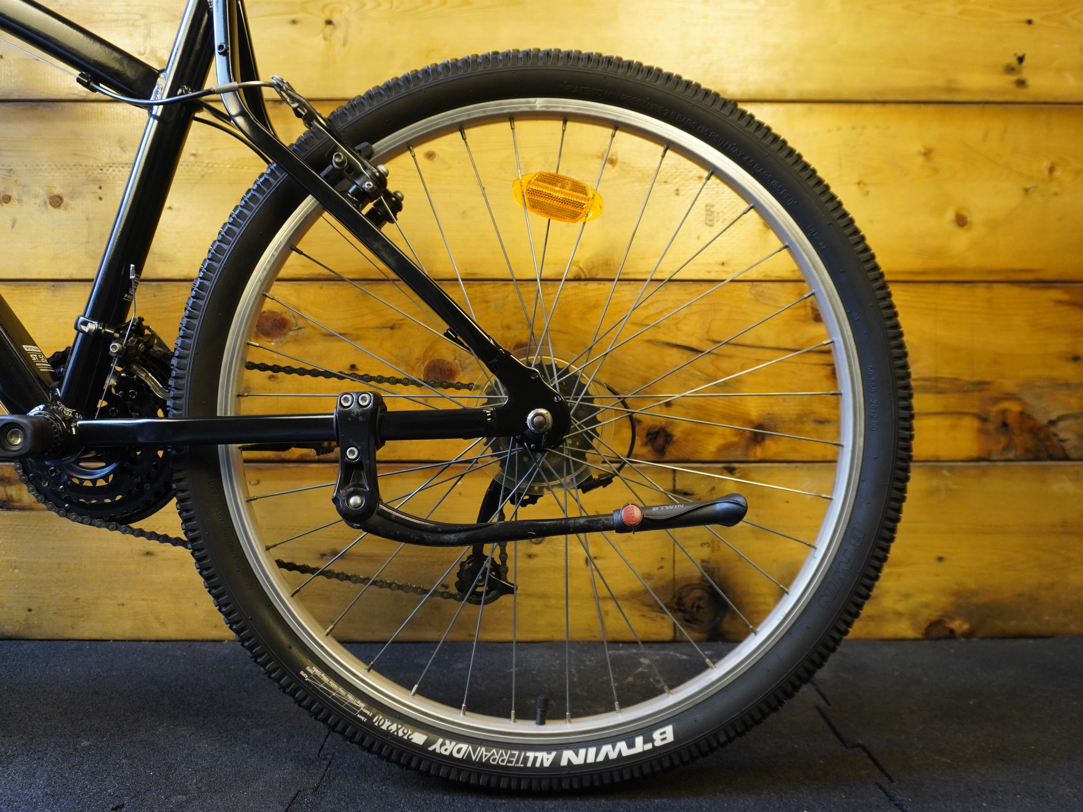 RENT B'Twin Rockrider ST-50 Sport Trail Mountain Bike