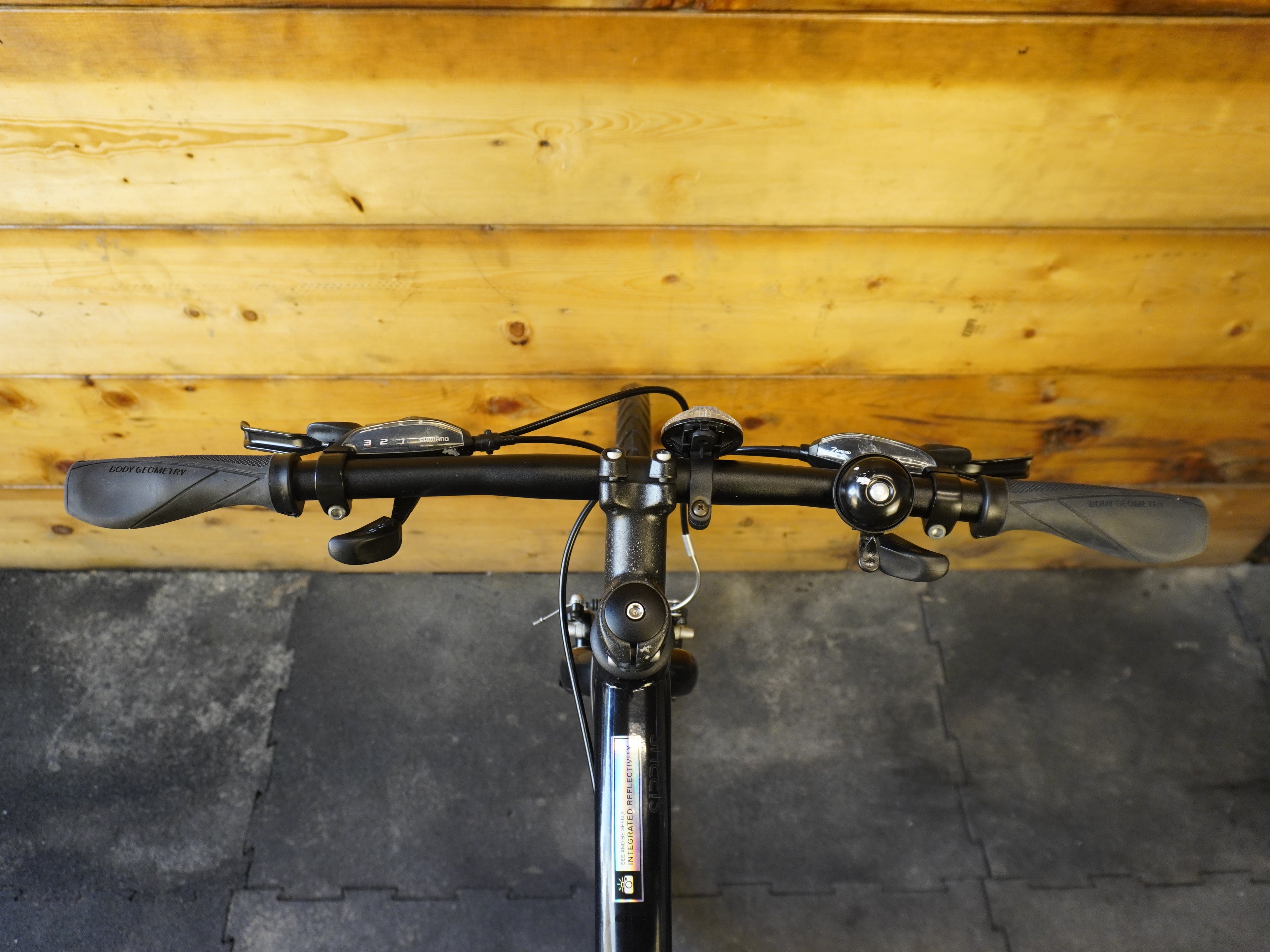 RENT Specialized Sirrus Hybrid Bike