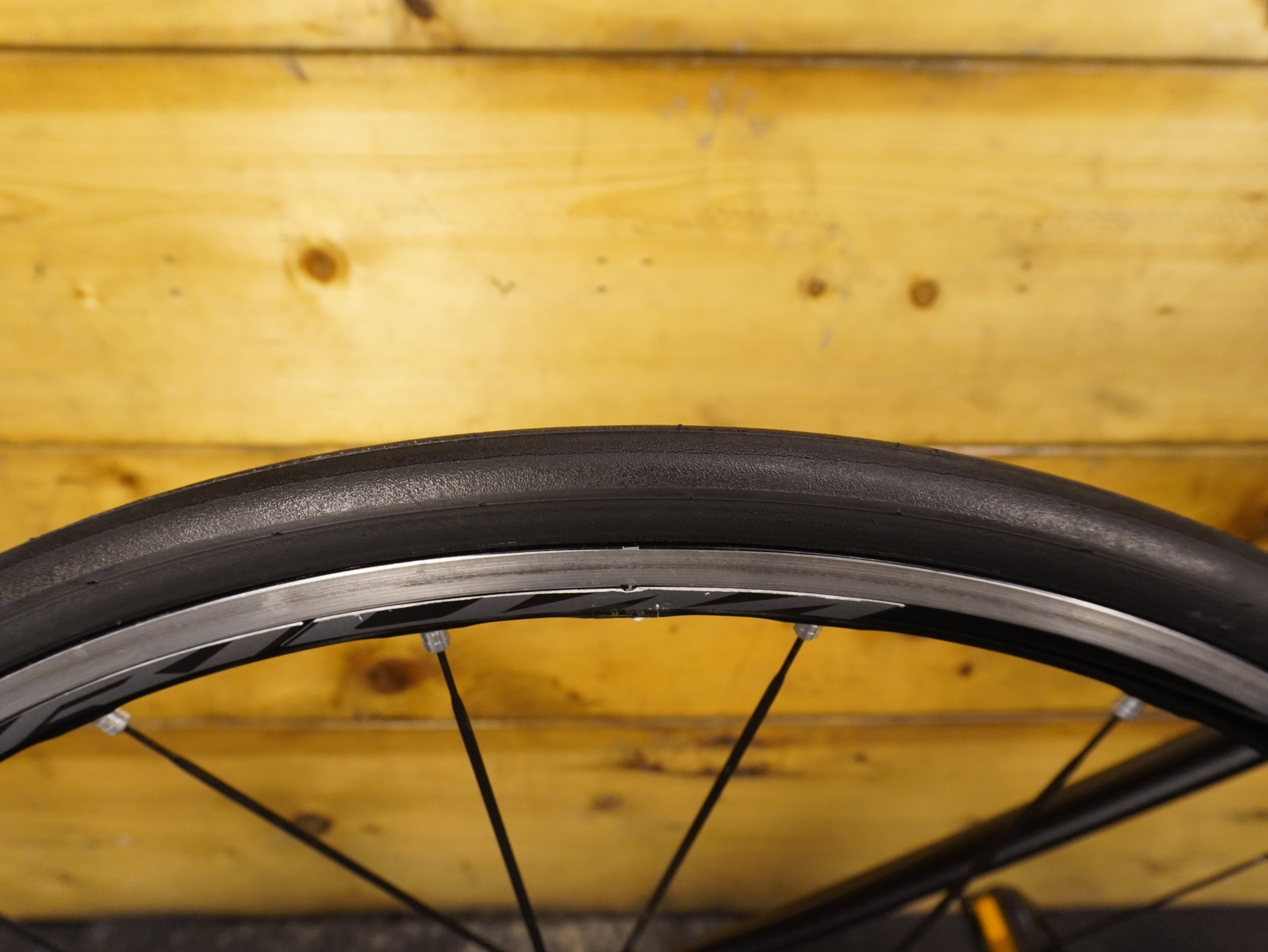 RENT Cannondale Caad 10 Di2 Road Bike