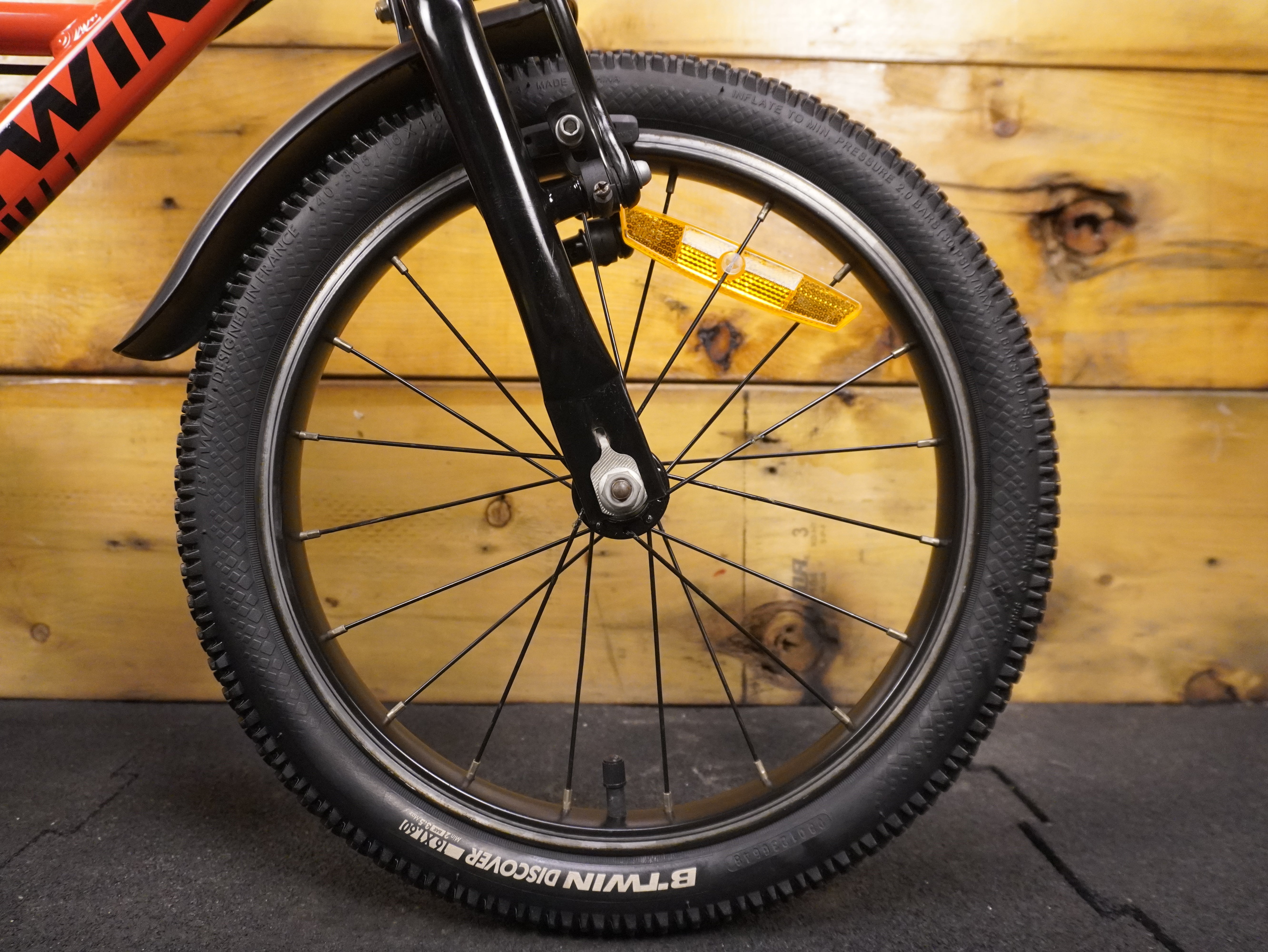 B'Twin Racing 900 kids Bike