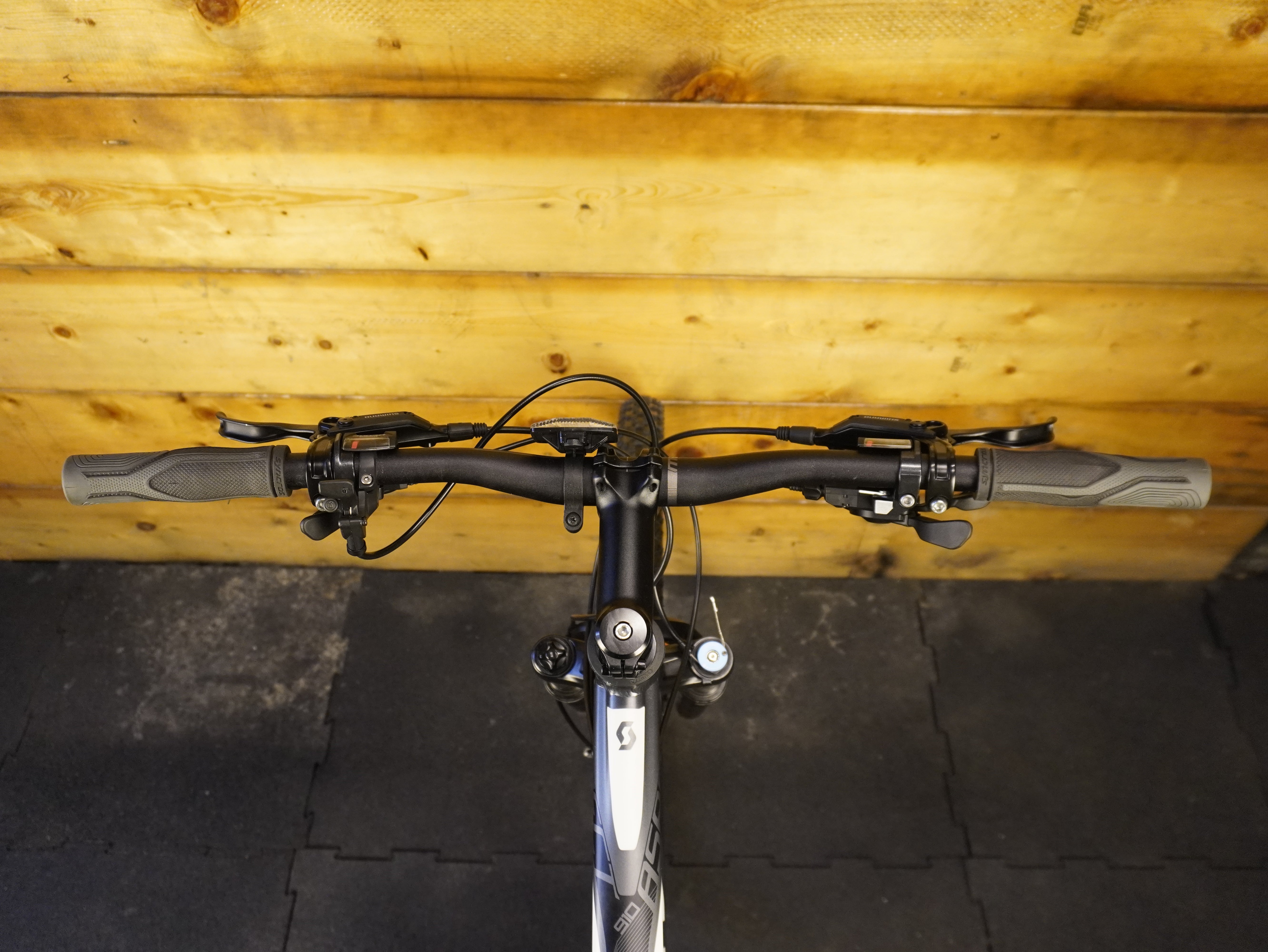 RENT Scott Aspect 910 Mountain Bike