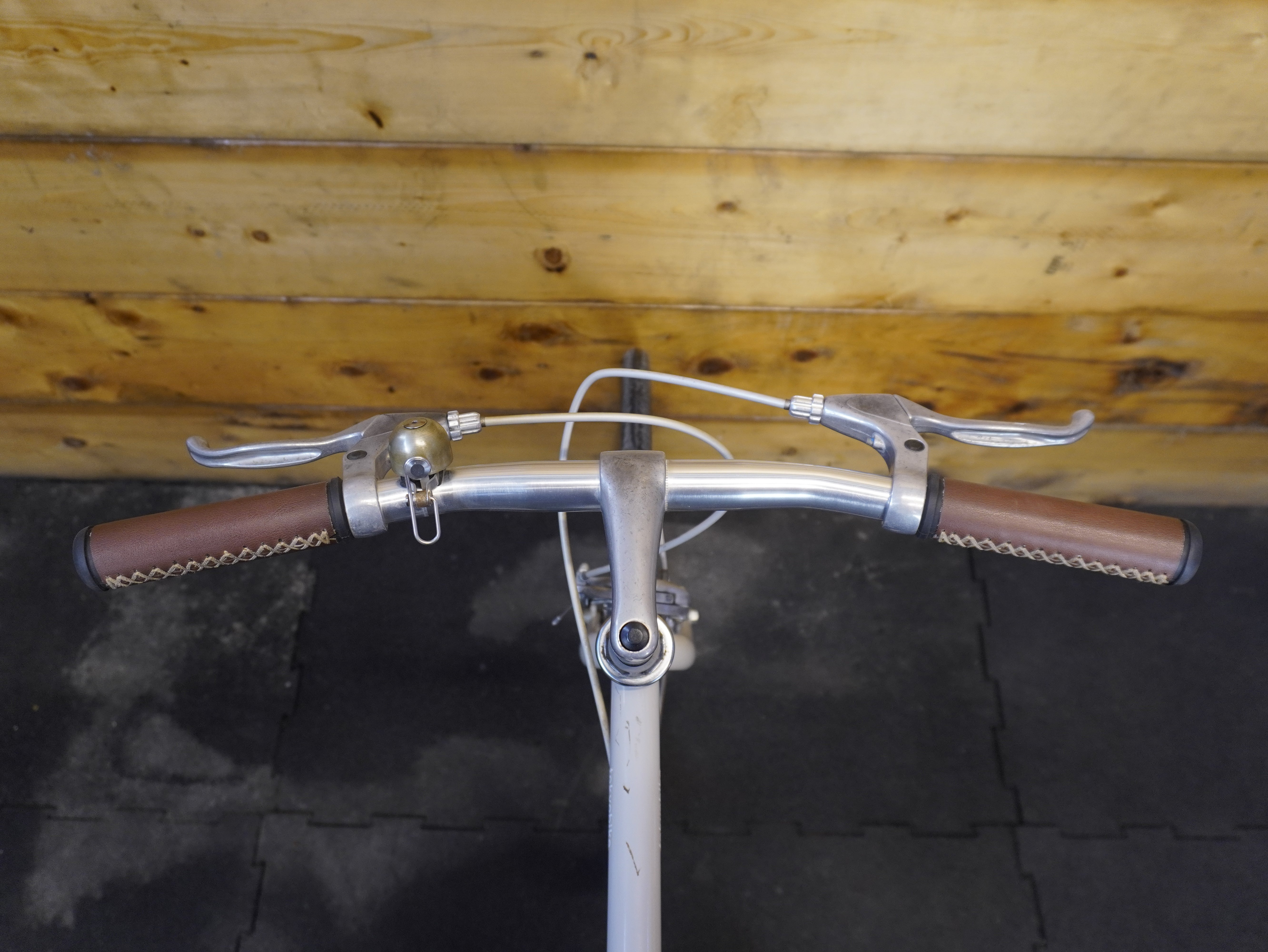 RENT Tokyo Mono Fixie Bike