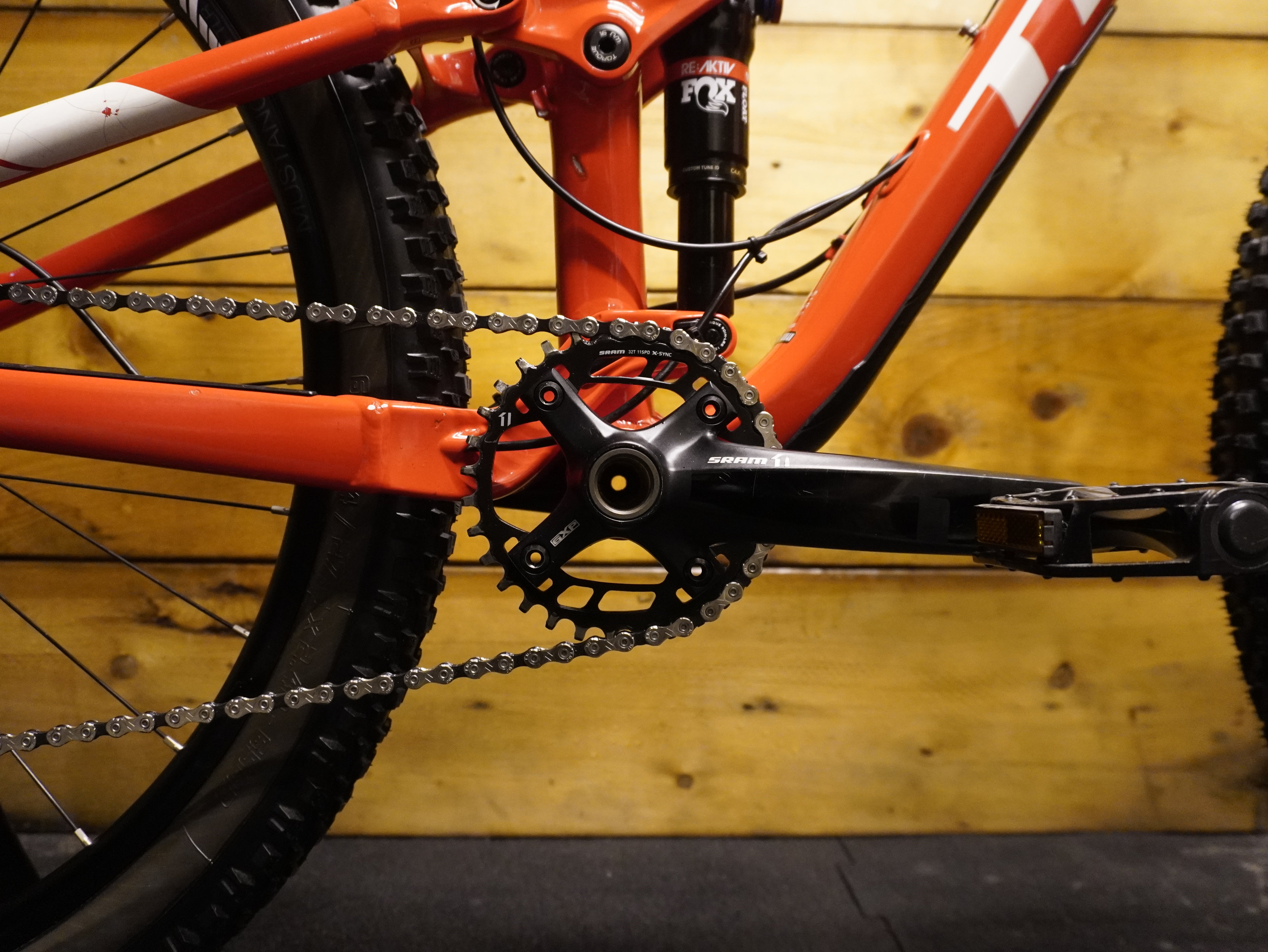 RENT Trek Top Fuel 9 Mountain Bike