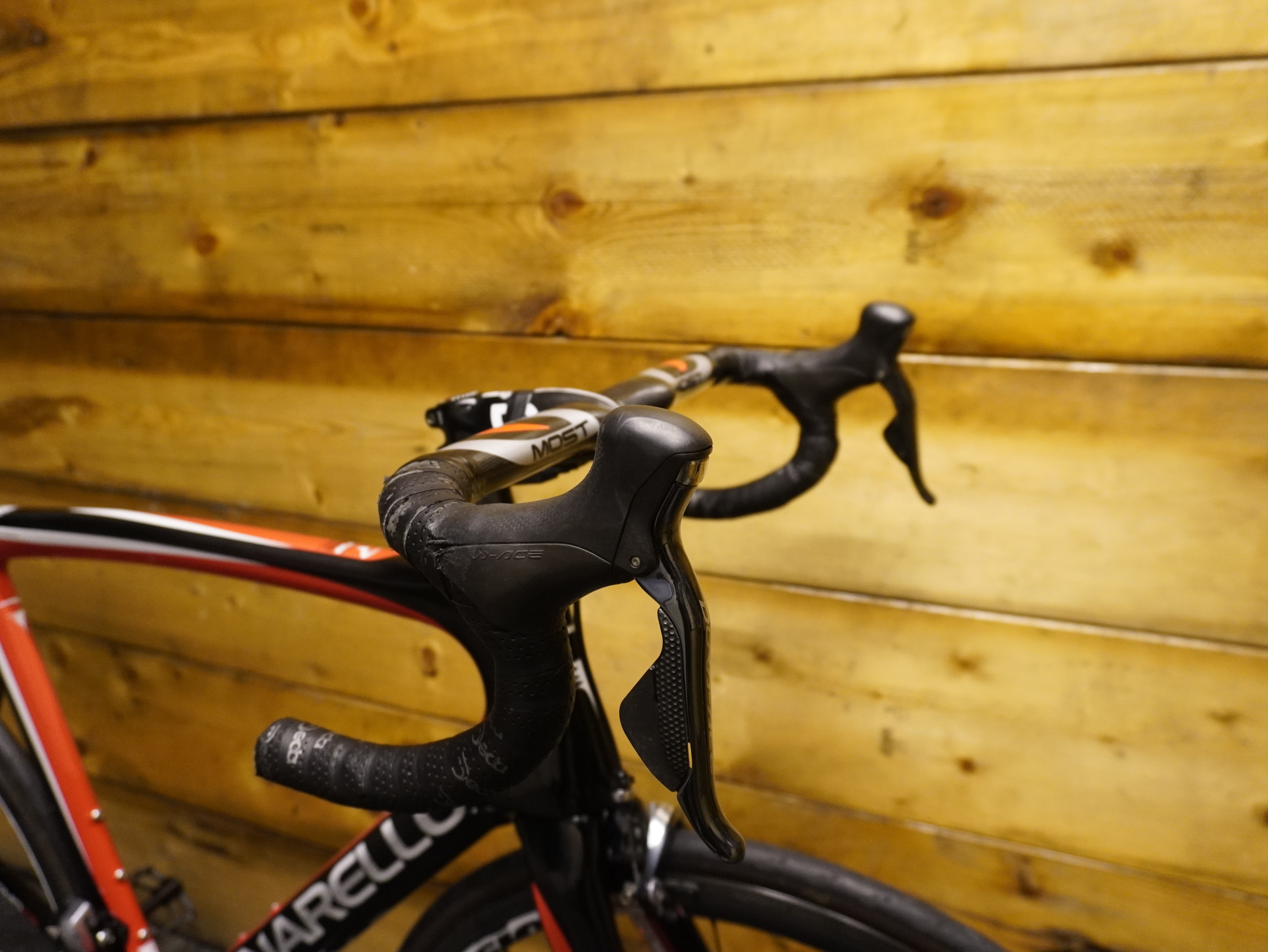 RENT Pinarello Dogma F8 Road Bike