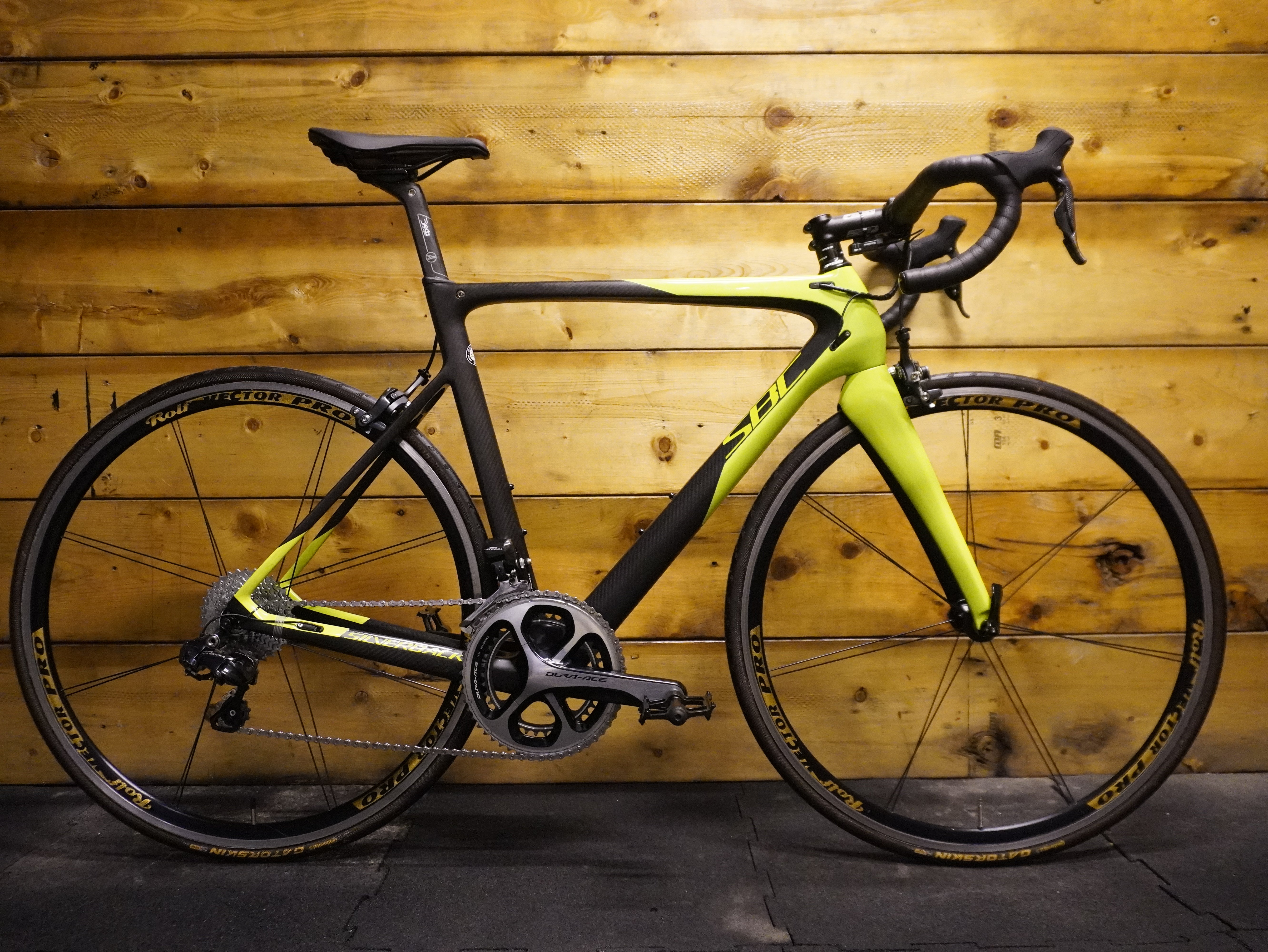 RENT Silverback SBC Concept R2.0 Road Bike