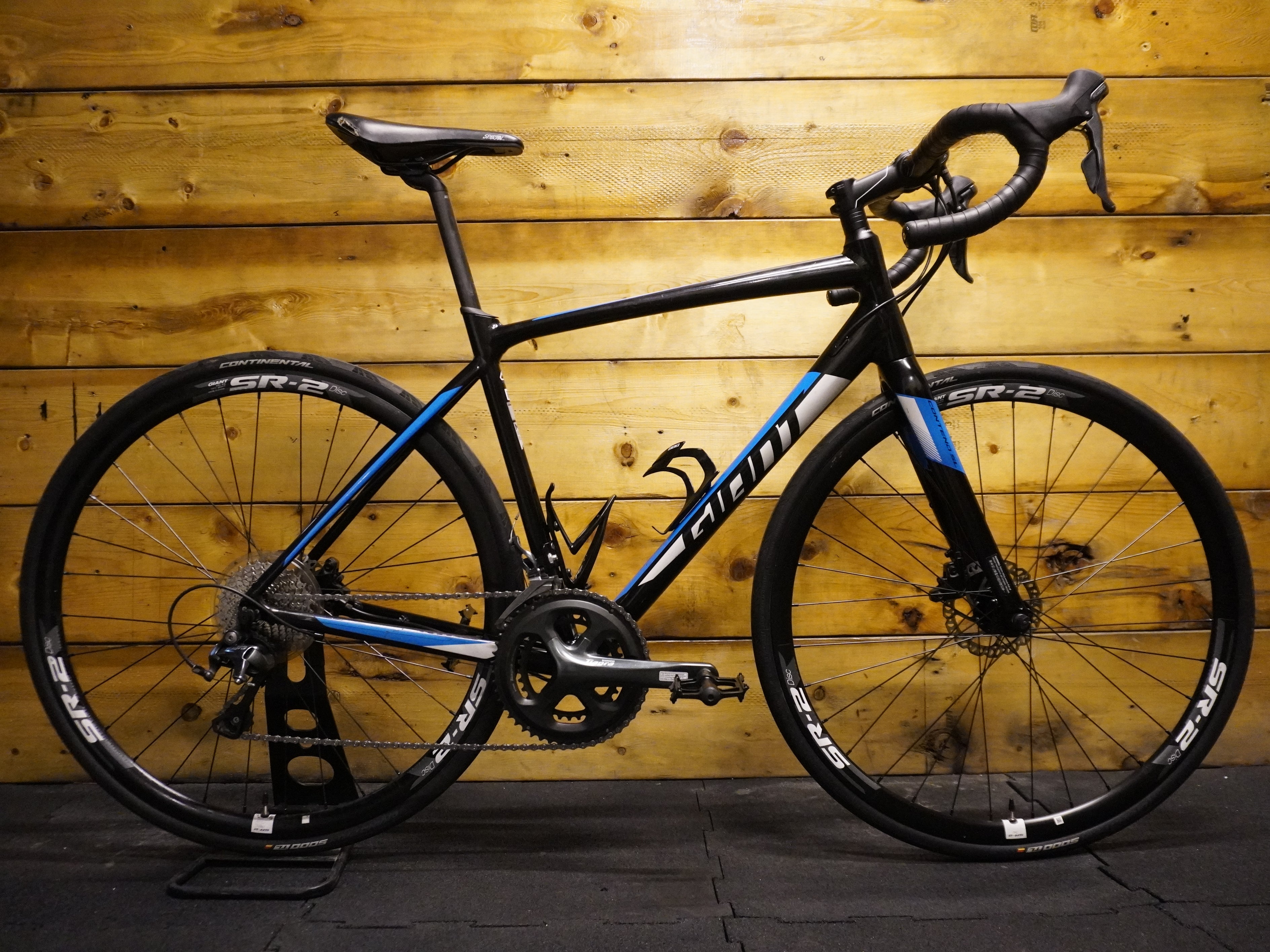 Giant Contend SL 2 Road Bike