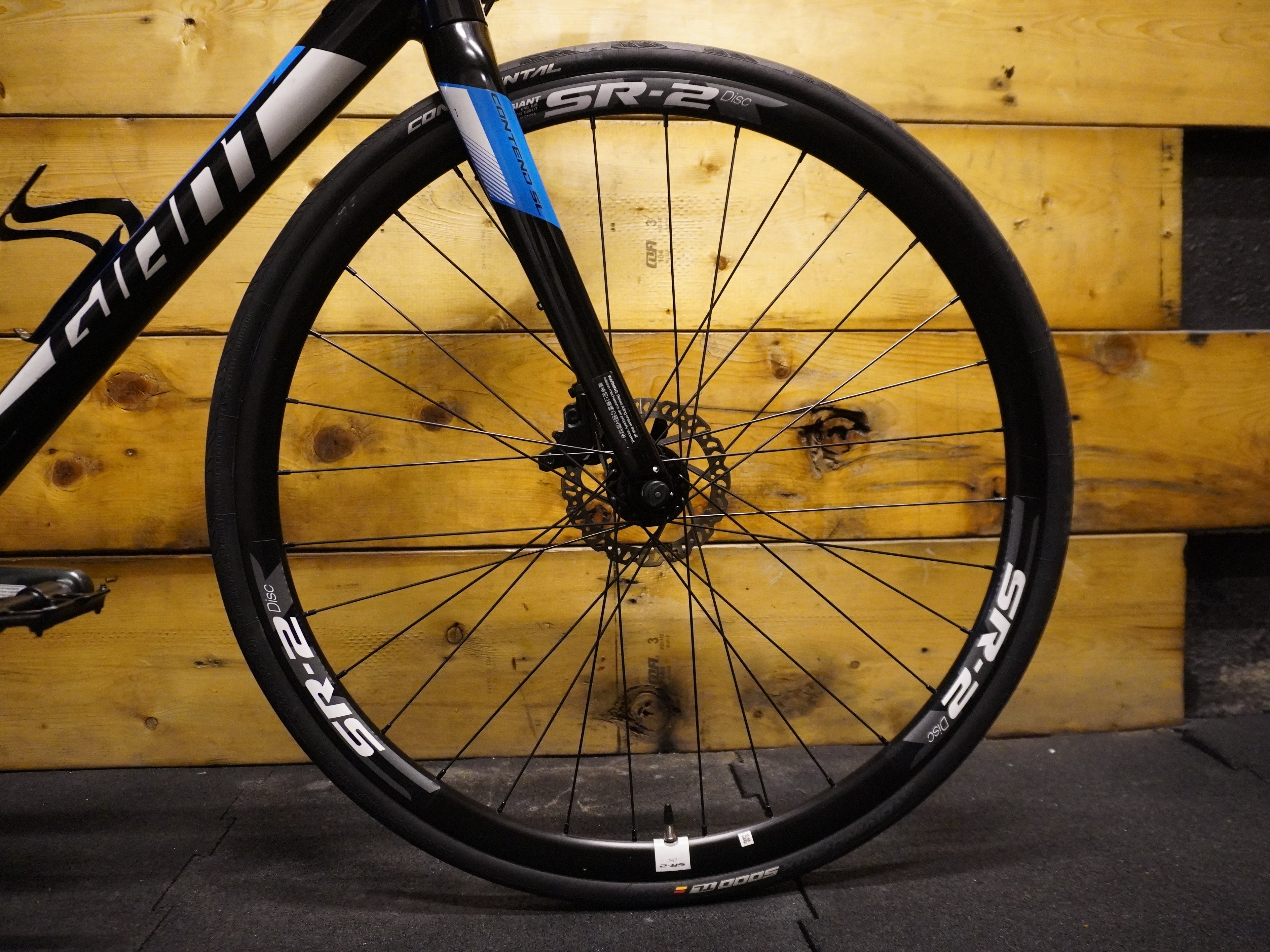 Giant Contend SL 2 Road Bike