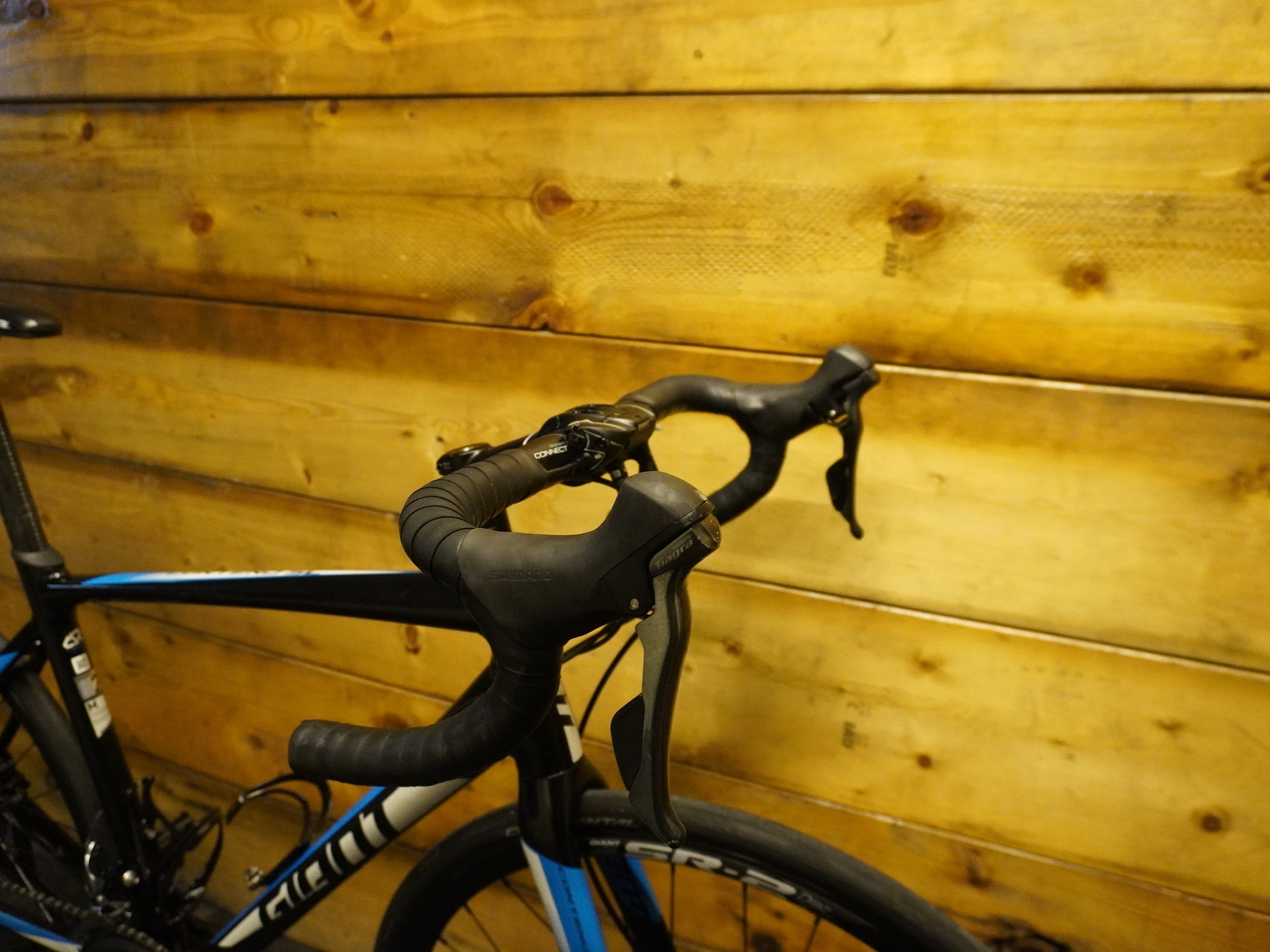 Giant Contend SL 2 Road Bike