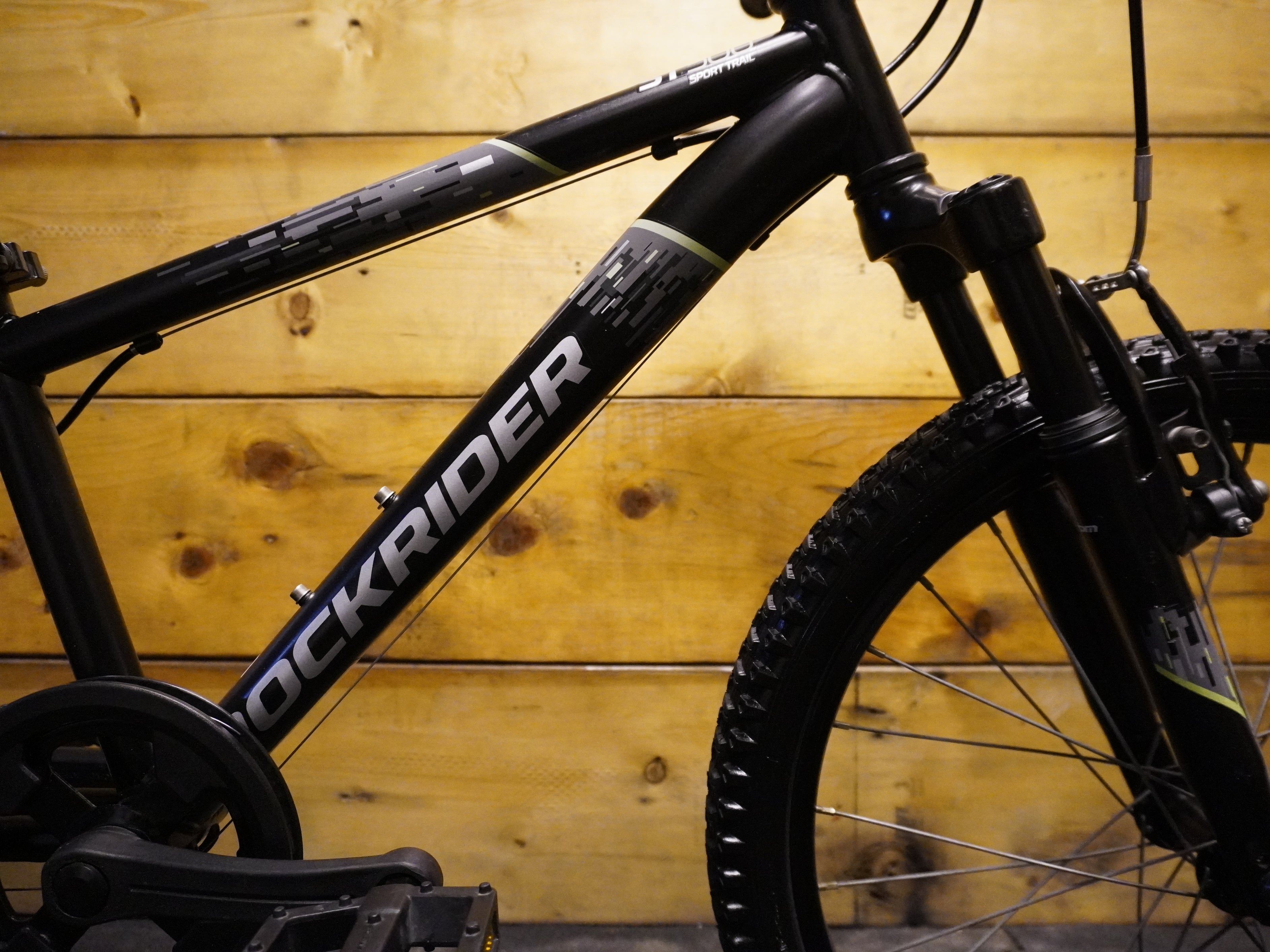 B'Twin Rockrider ST-500 Sport Trail kids Bike