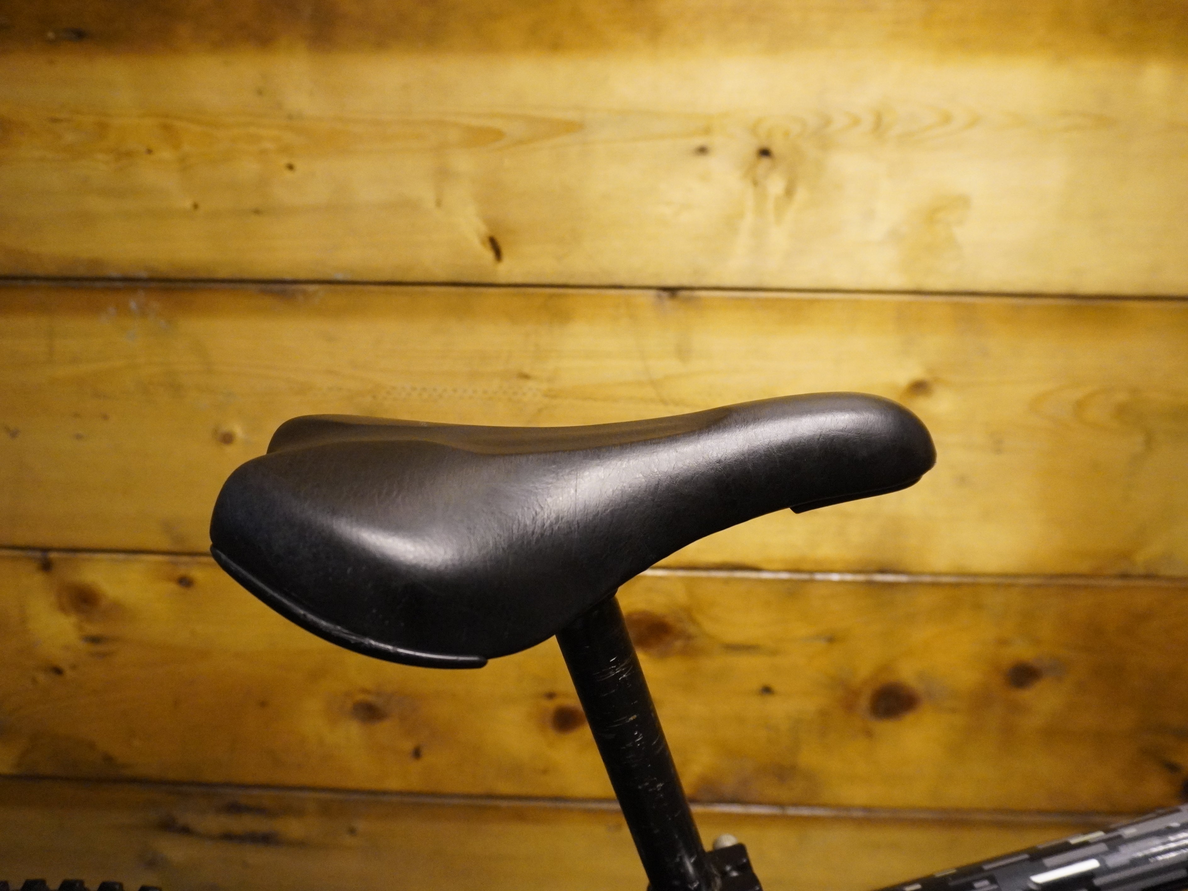 RENT B'Twin Rockrider ST-500 Sport Trail kids Bike