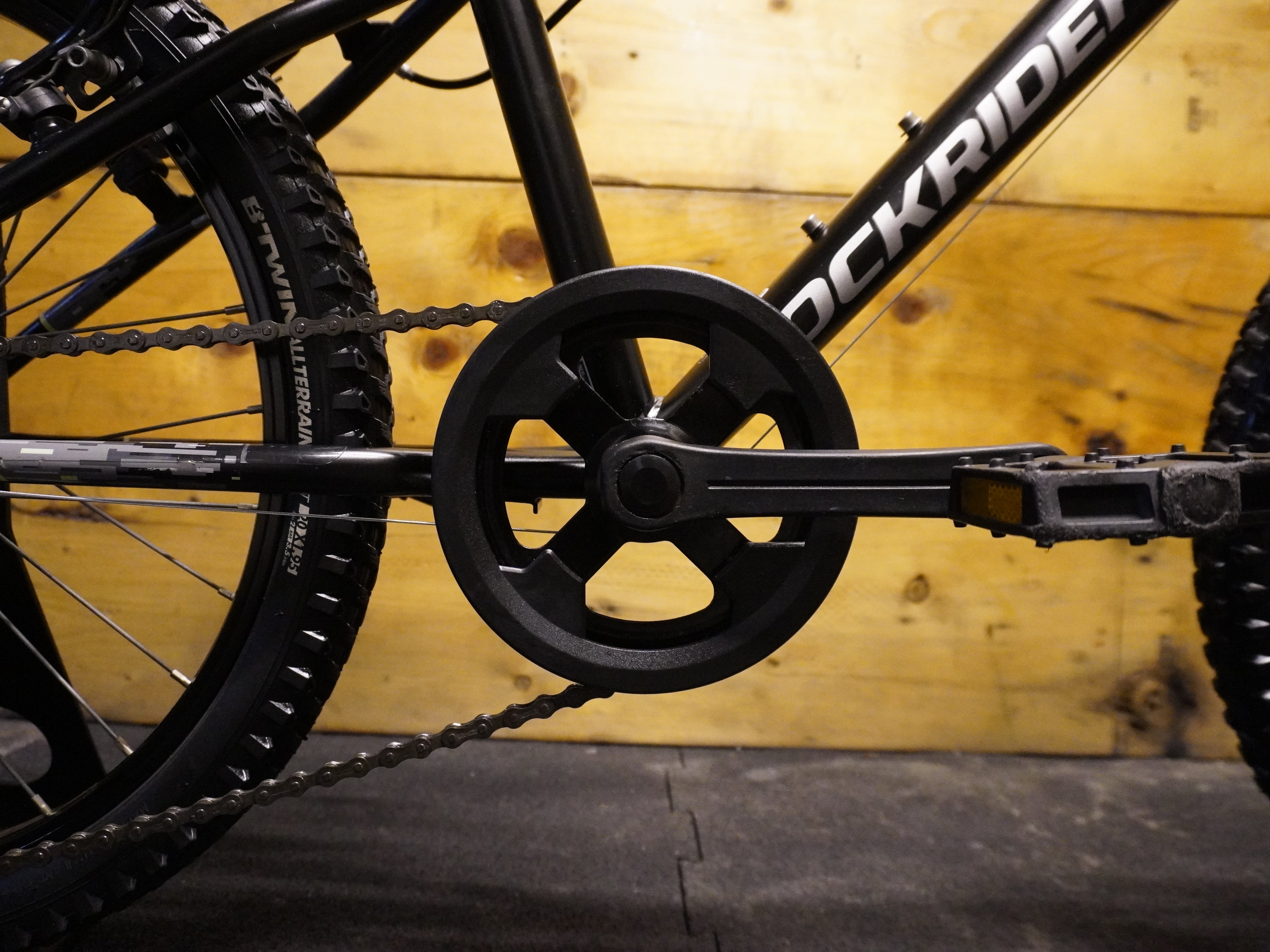 RENT B'Twin Rockrider ST-500 Sport Trail kids Bike