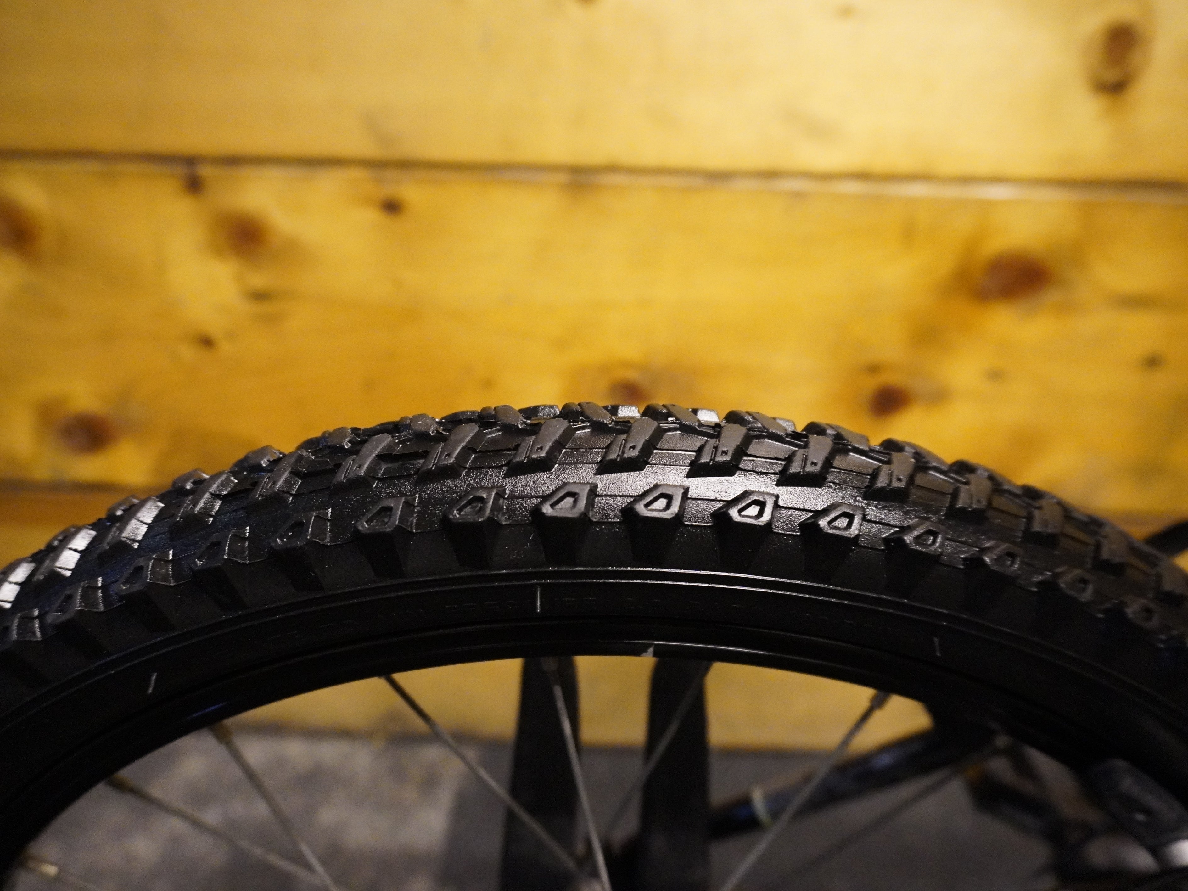 RENT B'Twin Rockrider ST-500 Sport Trail kids Bike