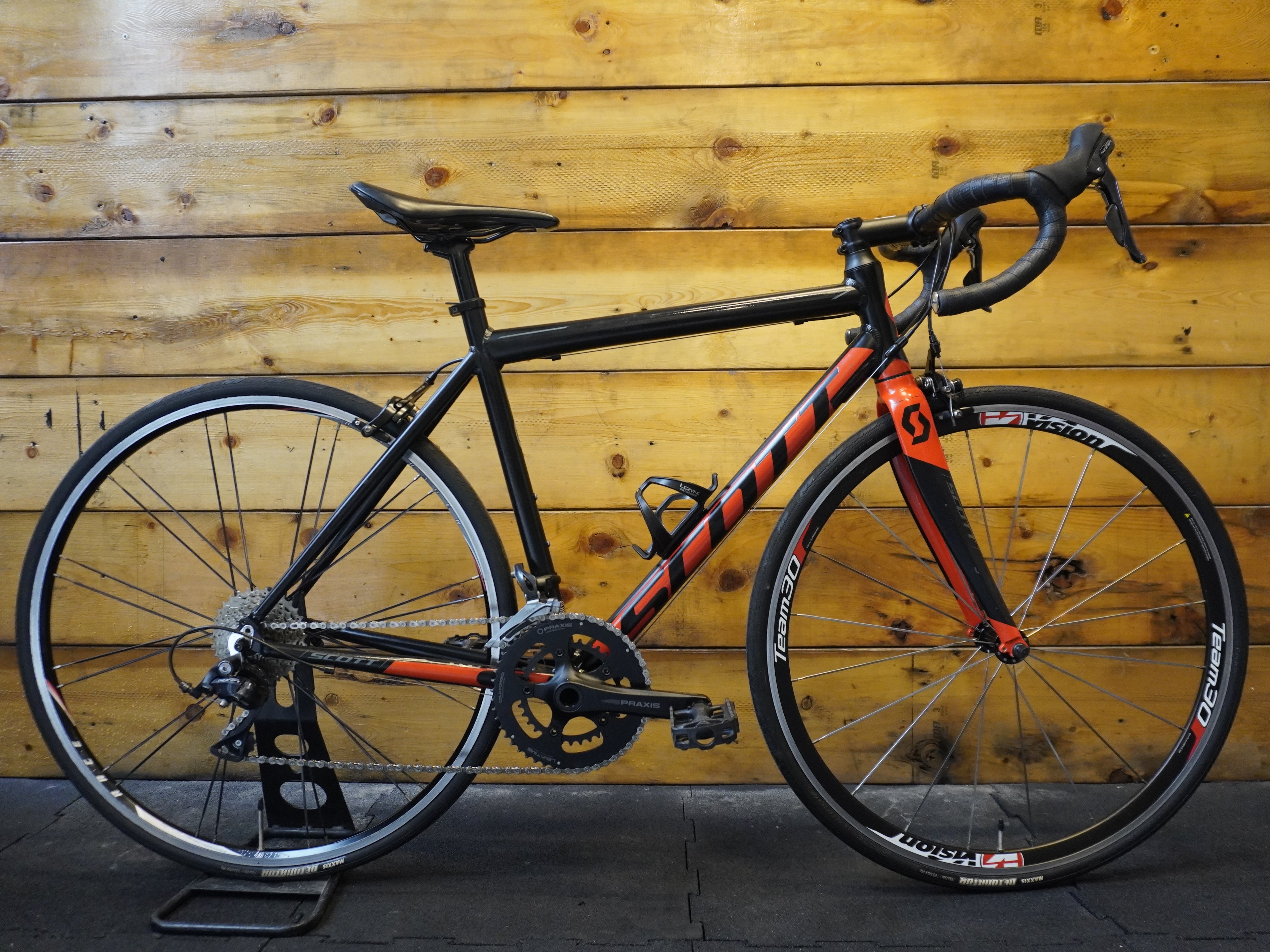 RENT Scott Speedster 50 Road Bike