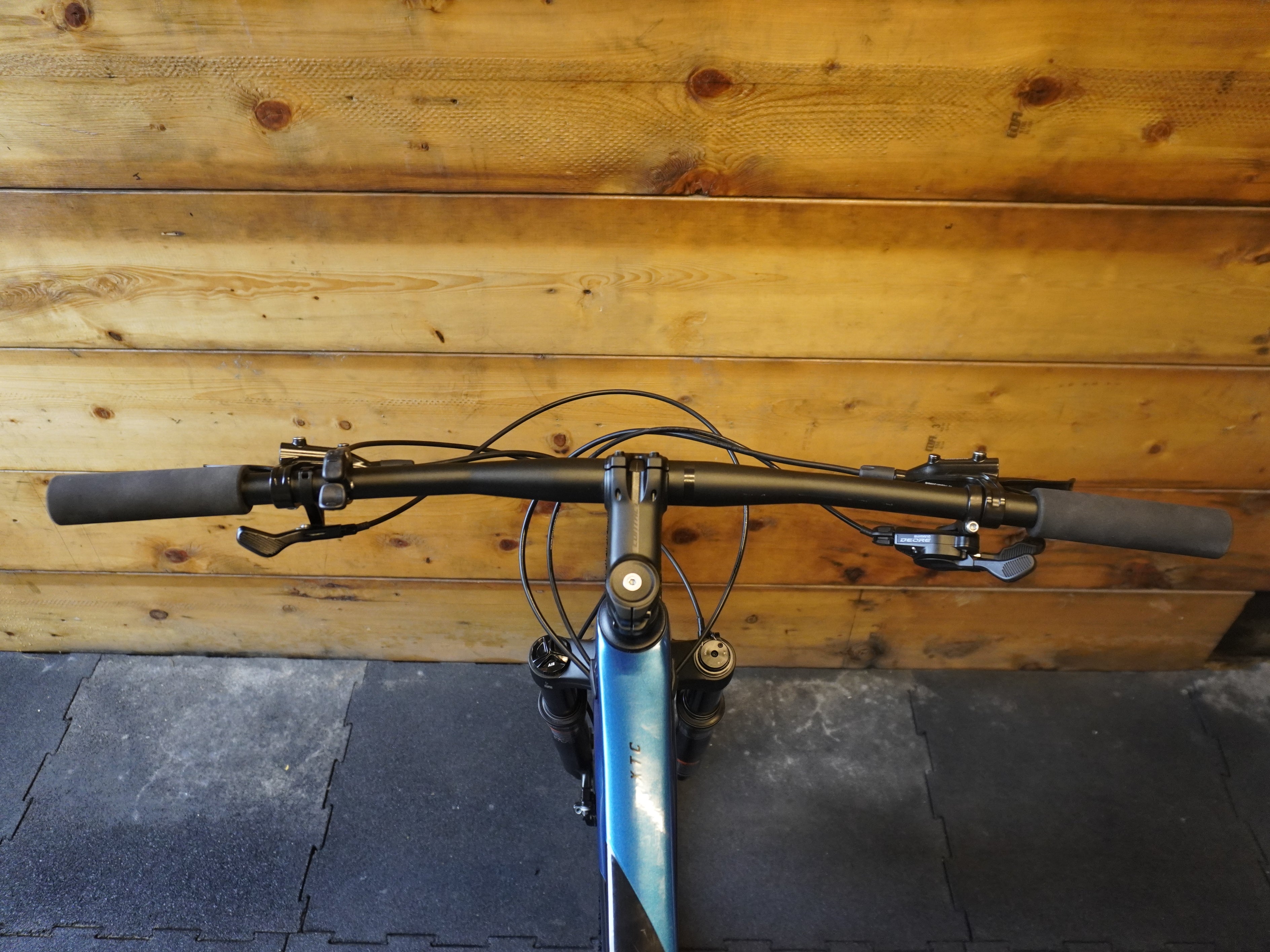 Giant XTC Advanced 3 Mountain Bike