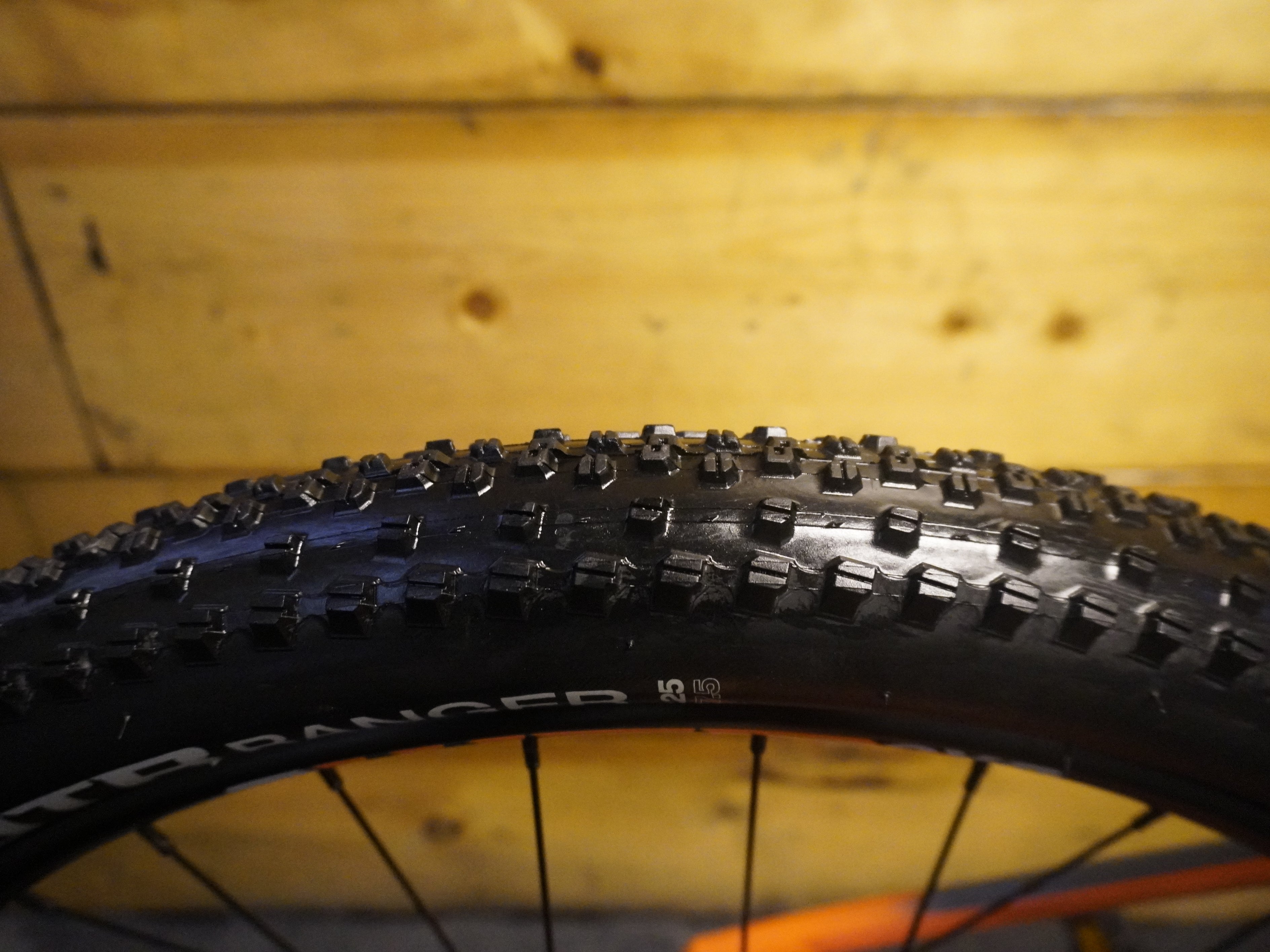 GT Avalanche Sport Mountain Bike