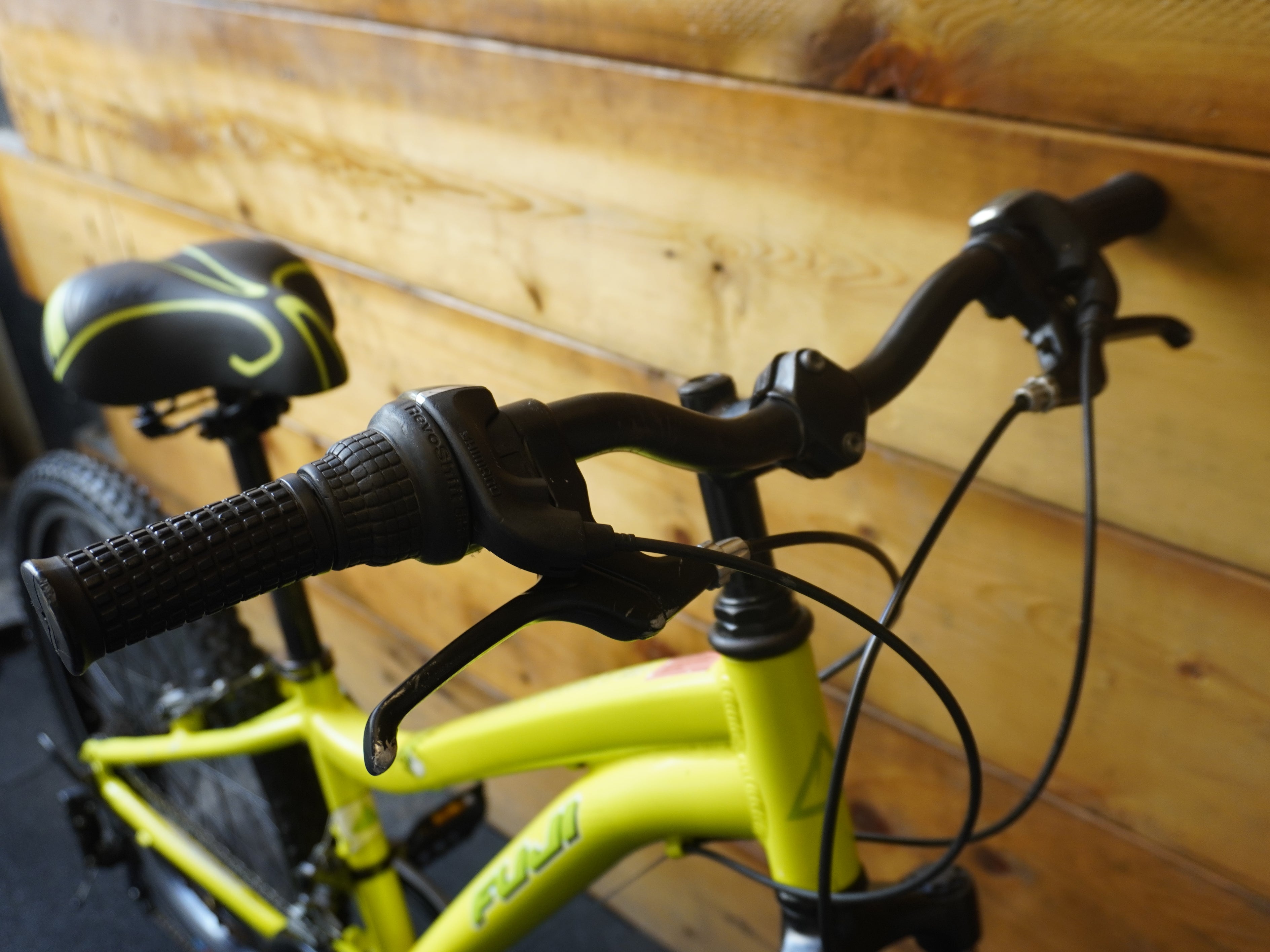 Fuji Dynamite Kids Bike