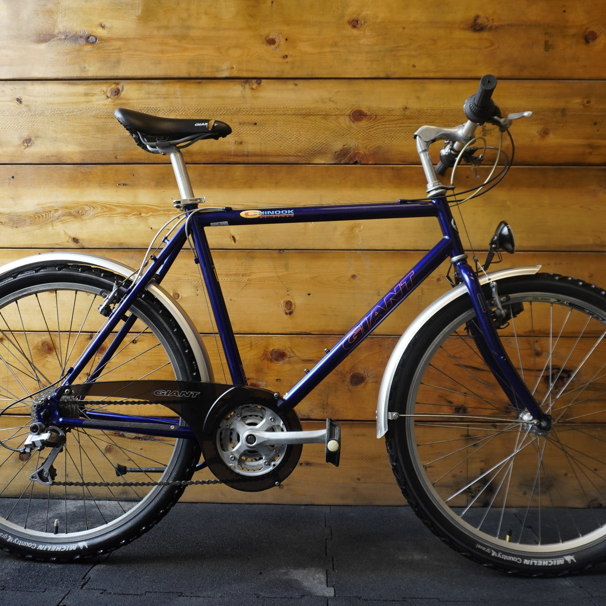 giant chinook bicycle Giant Chinook 7 Hybrid Bike