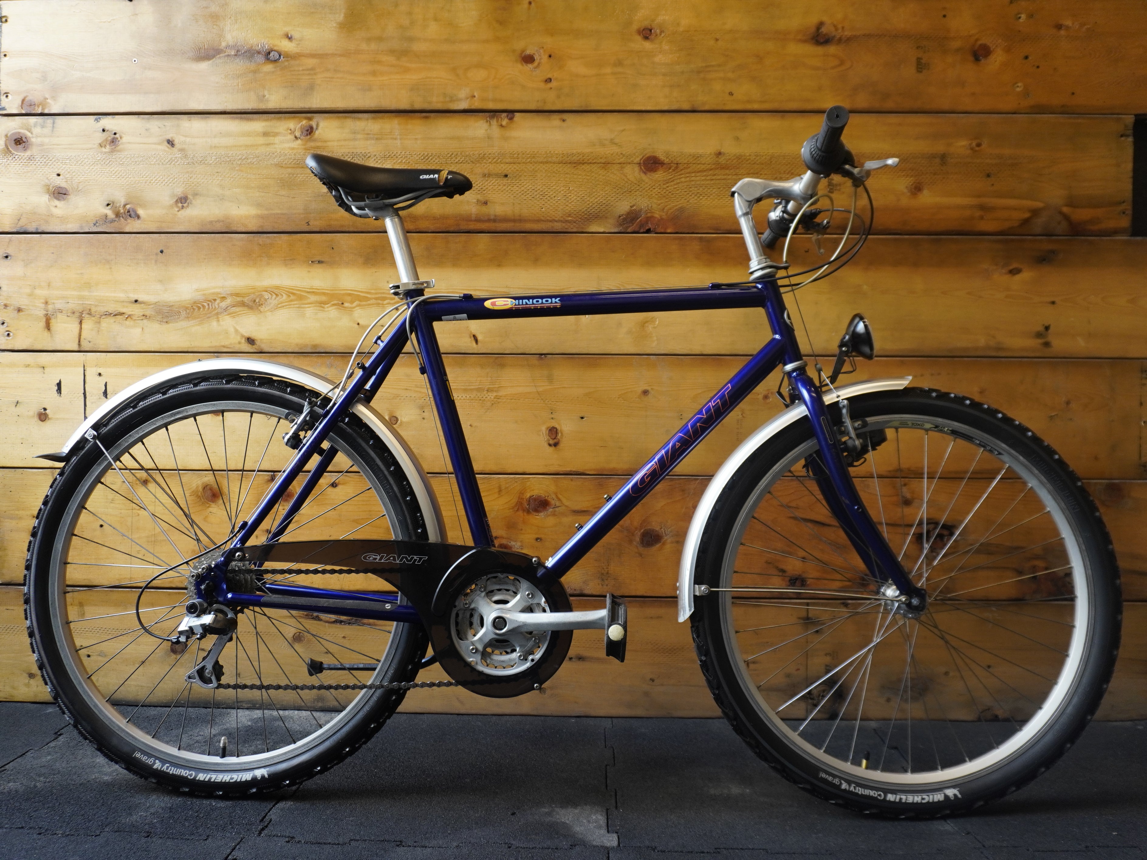 Giant Chinook 7 Hybrid Bike