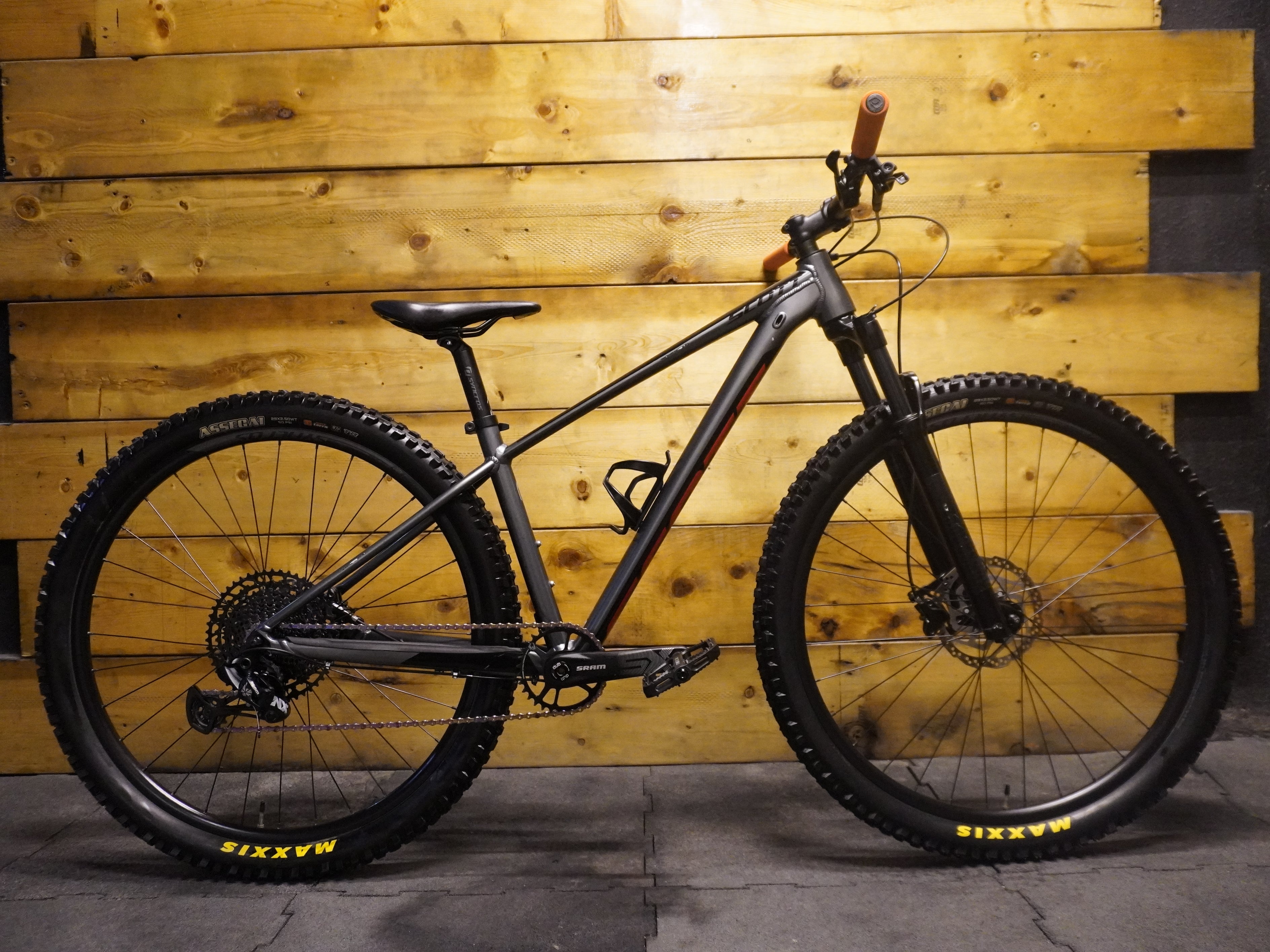 Scott Scale 970 Mountain Bike