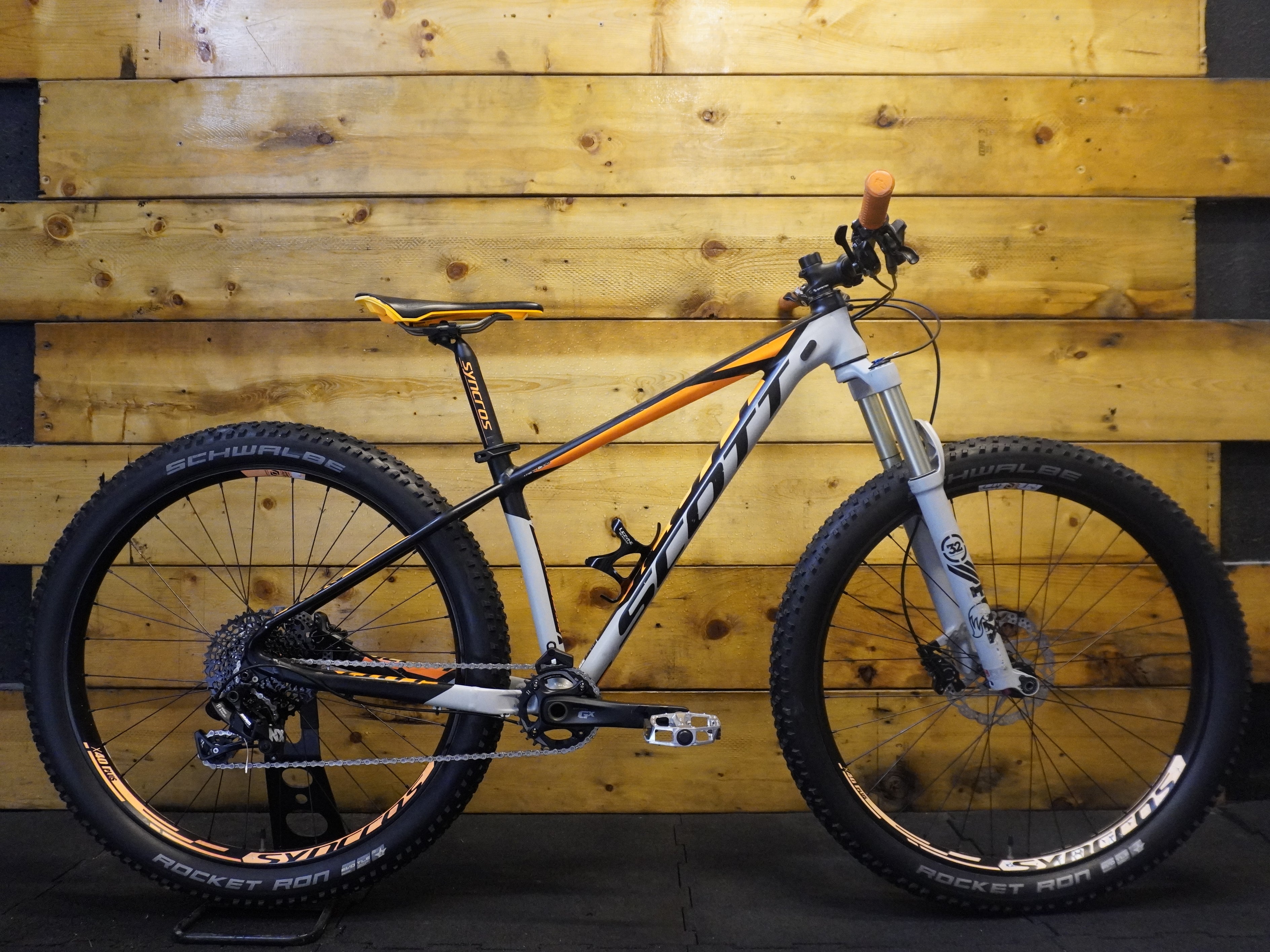 Scott Scale 710 Plus Mountain Bike